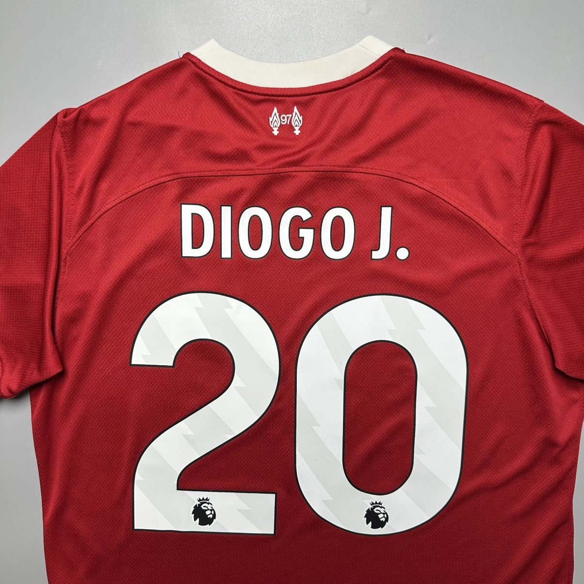 Nike LIVERPOOL NIKE 2023/2024 SOCCER HOME JERSEY #20 DIOGO JOTA Size US L / EU 52-54 / 3 - 11 Thumbnail