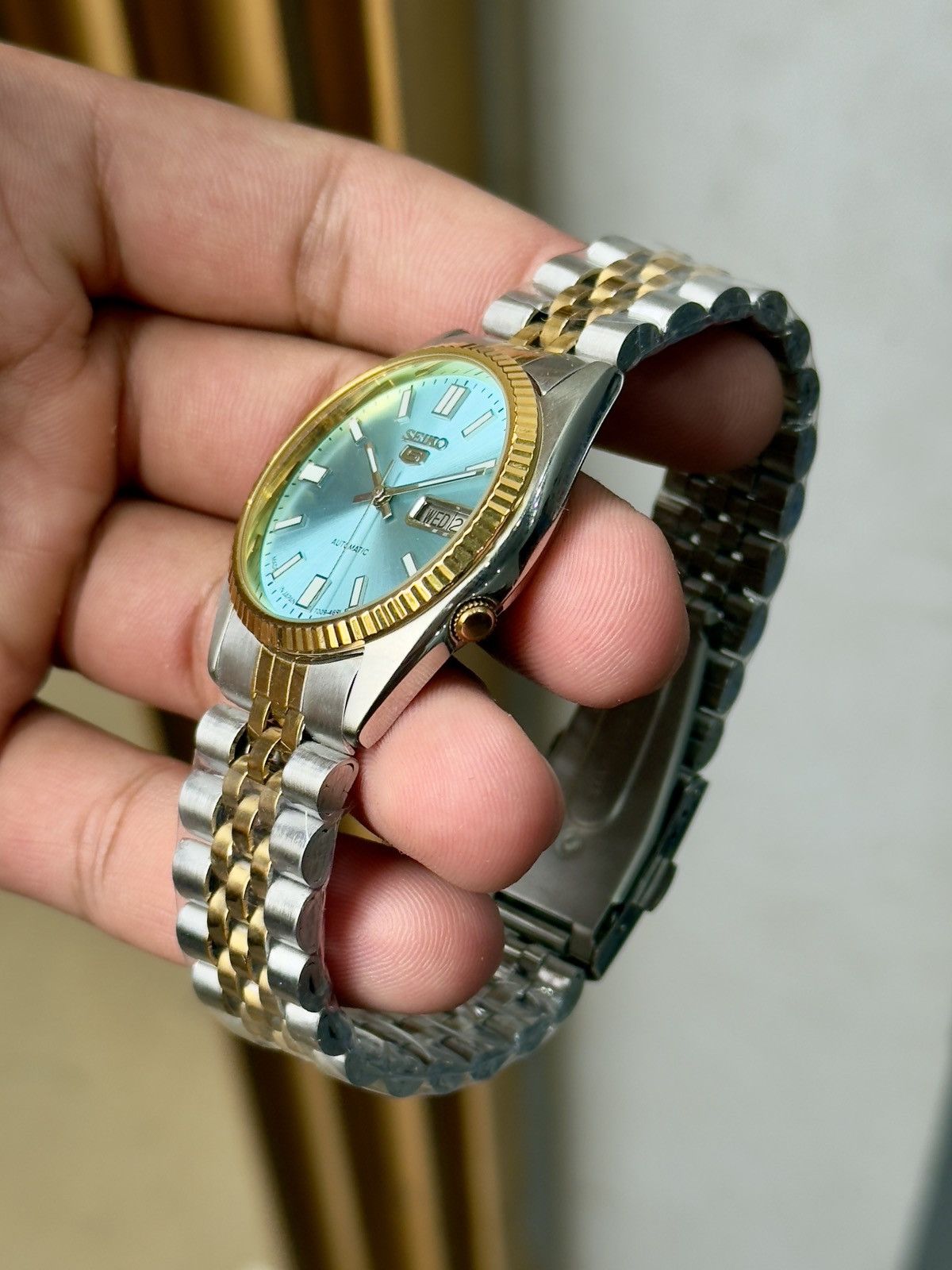 Vintage Seiko SNXJ NOS Automatic 7009 skyblue Dial Men’s Wrist Watch Size 36 - 7 Thumbnail