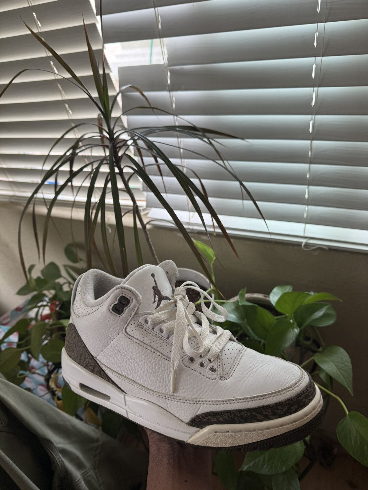 Jordan Brand 2018 jordan retro 3 mocha Size US 8 / EU 41 - 1 Thumbnail
