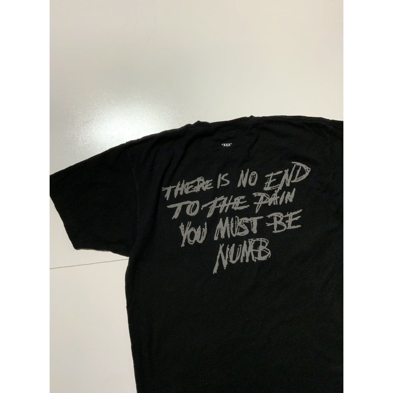 Vintage VINTAGE XXXTentacion Yung Bratz There Is No End To The Pain You Must Be Numb T-Shirt LG Black Mens XXXtentacion Shirt Size US L / EU 52-54 / 3 - 5 Thumbnail
