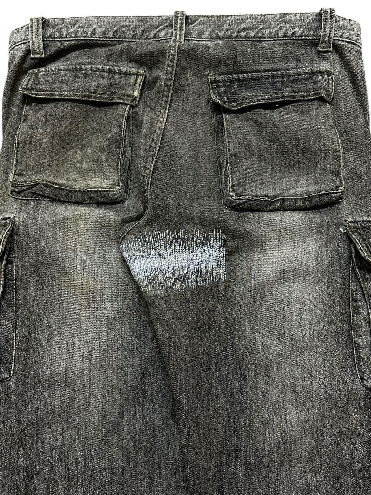 Japanese Brand Vintage Japanese Brand Mud Wash Faded Cargo Style Jeans Size US 34 / EU 50 - 6 Thumbnail