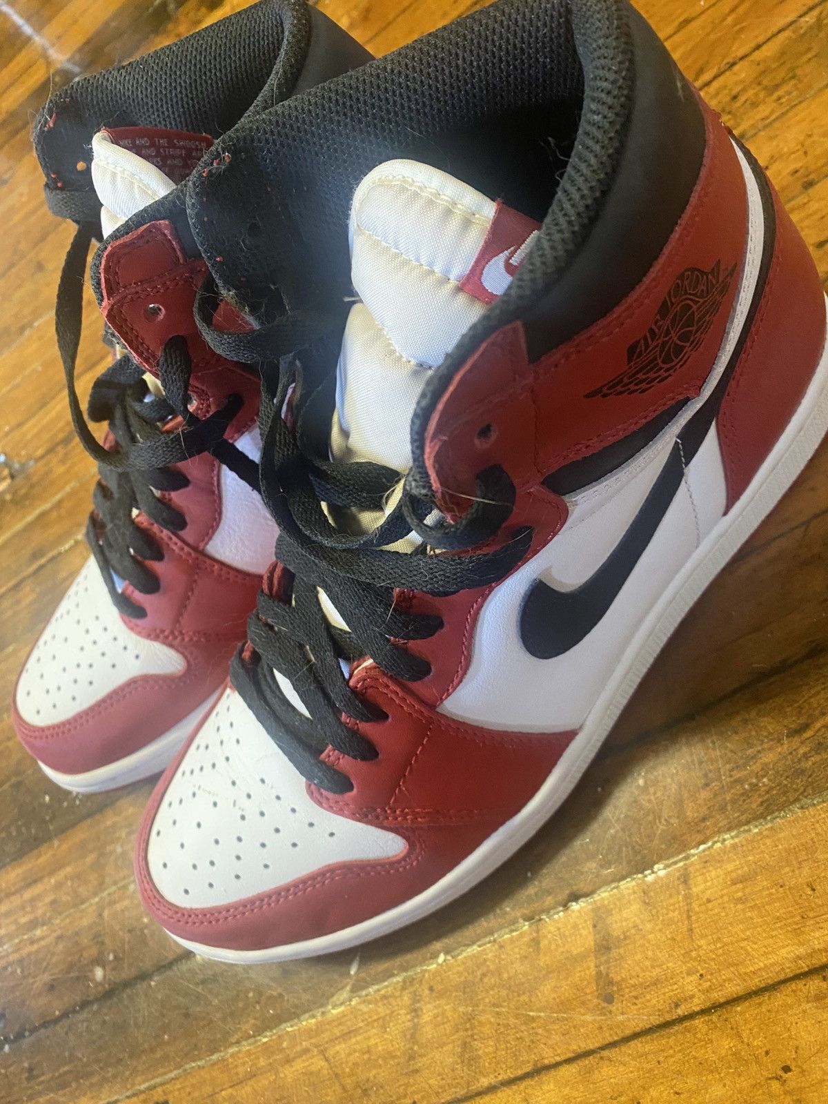 Jordan Brand × Nike Jordan Chicago 1’s Size US 10 / EU 43 - 3 Thumbnail