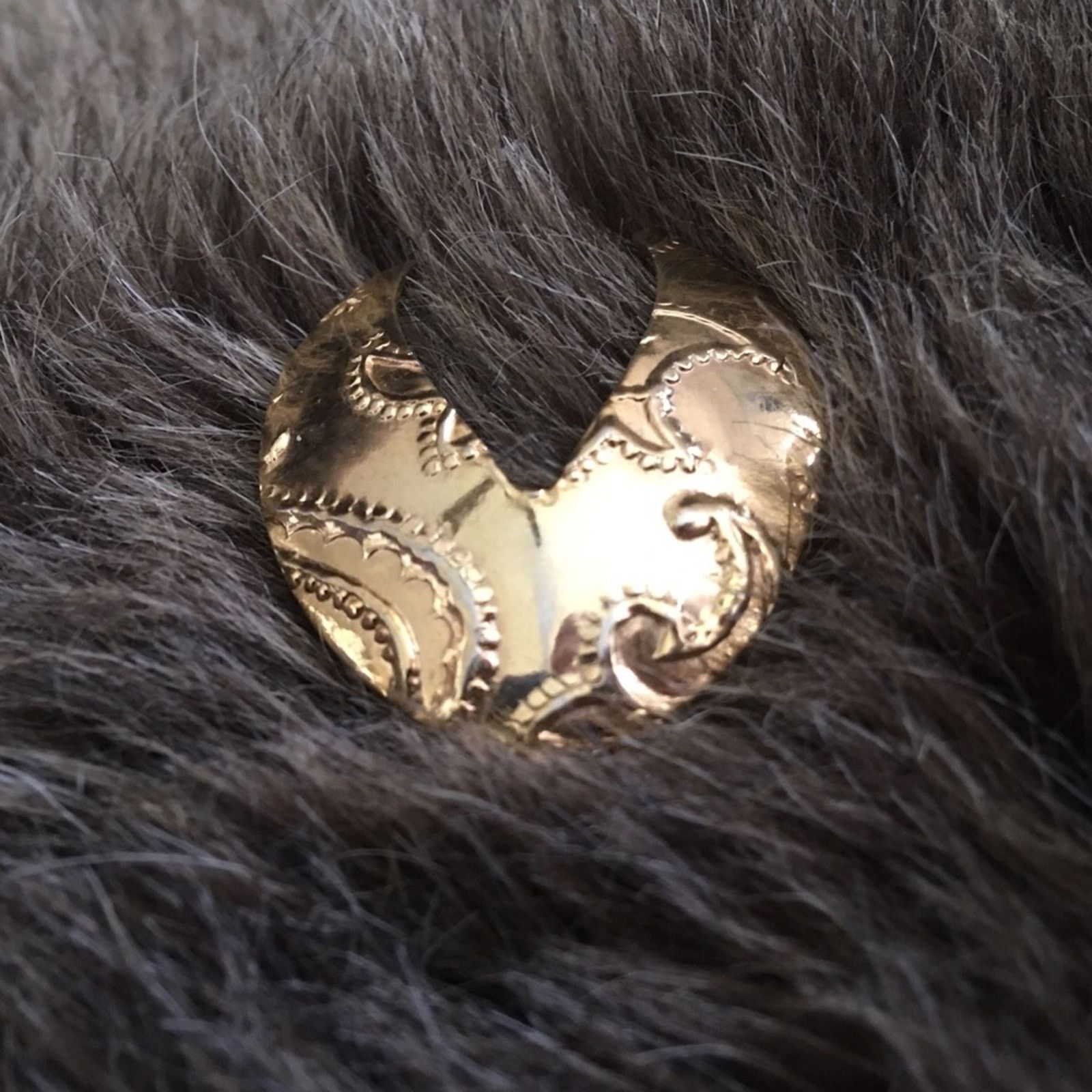 Vintage Vintage textured gold tone pierced earrings Size ONE SIZE - 4 Thumbnail