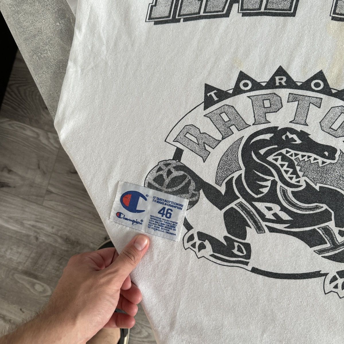 NBA Vintage 90s Toronto Raptors NBA Starter Champion tee y2k og Size US M / EU 48-50 / 2 - 5 Thumbnail