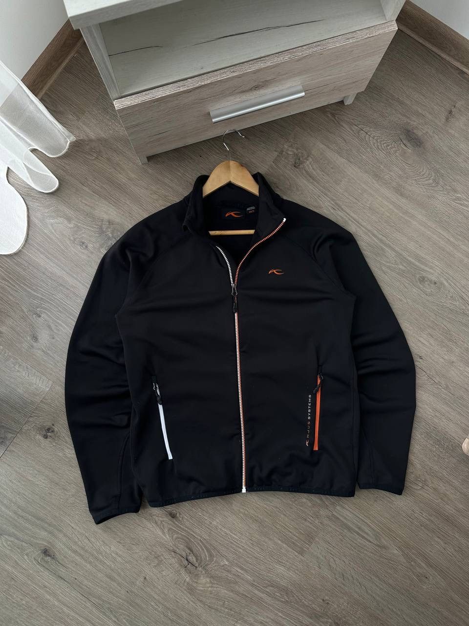 KJUS × Vintage Vintage Kjus Outdoor Black Big Logo Zip Hoodie Size US S / EU 44-46 / 1 - 1 Thumbnail