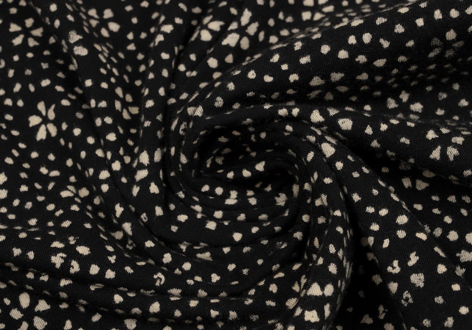 Yohji Yamamoto Yohji Yamamoto Cotton Flower Print T-Shirt Size US L / EU 52-54 / 3 - 9 Thumbnail