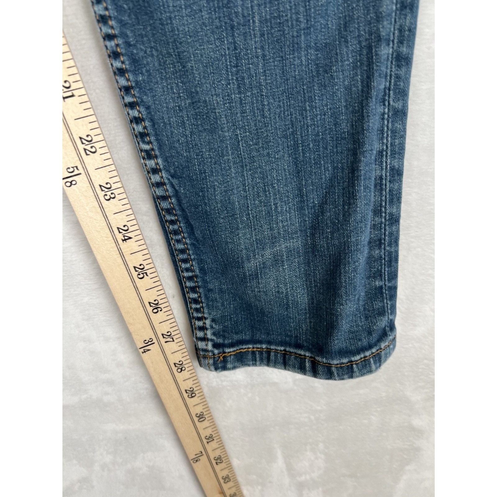 Levi's Levi’s 502 Blue Denim Jeans Size 28x28 Medium Wash Size US 28 / EU 44 - 4 Thumbnail