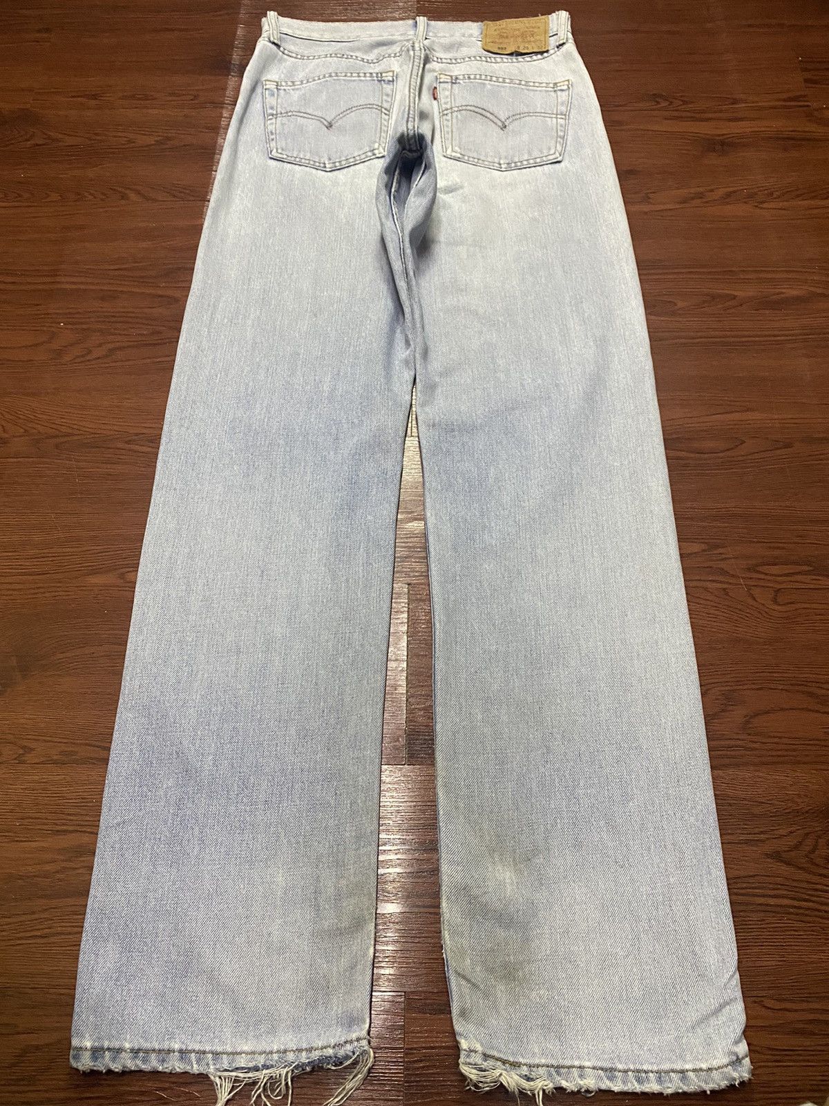 Levi's Vintage Clothing Vintage Levis557 90’s Faded Wash Distressed Loose Jeans Size US 30 / EU 46 - 2 Thumbnail