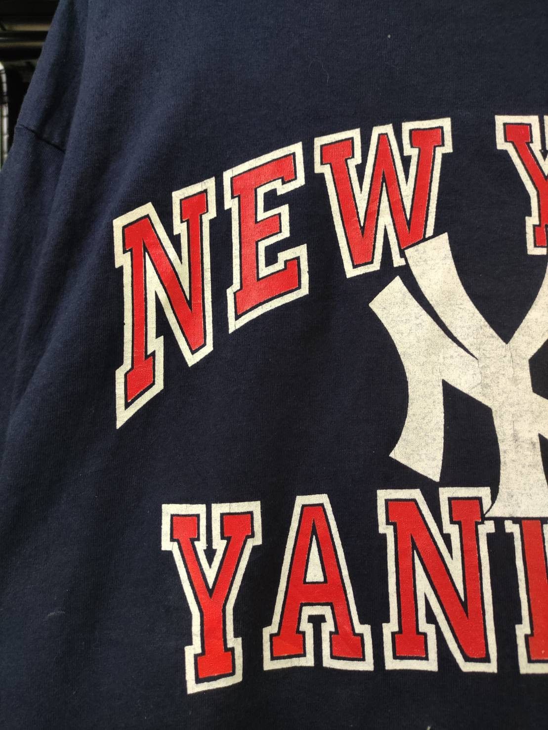 Logo 7 × New York Yankees × Vintage Vtg 2000 New York Yankees MLB Logo 7 T-Shirt Size US XXL / EU 58 / 5 - 3 Thumbnail