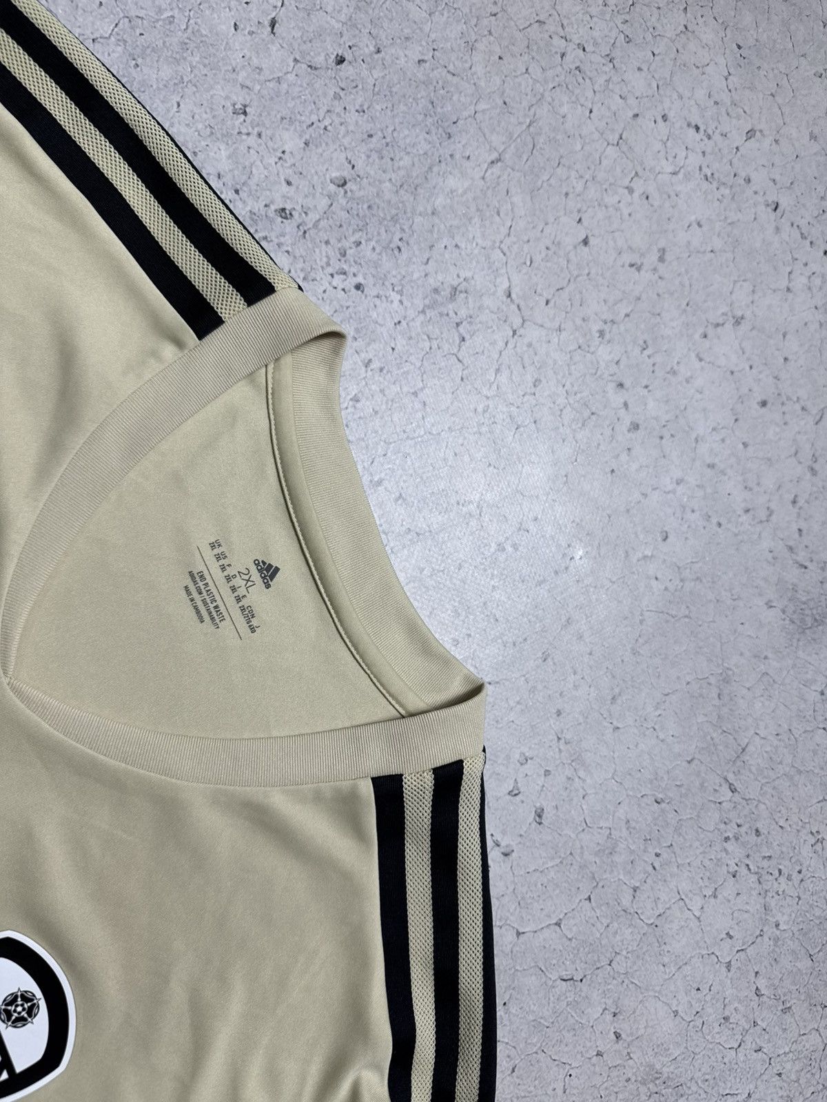 Adidas Adidas FC Leeds United Soccer Jersey Size US XXL / EU 58 / 5 - 6 Thumbnail