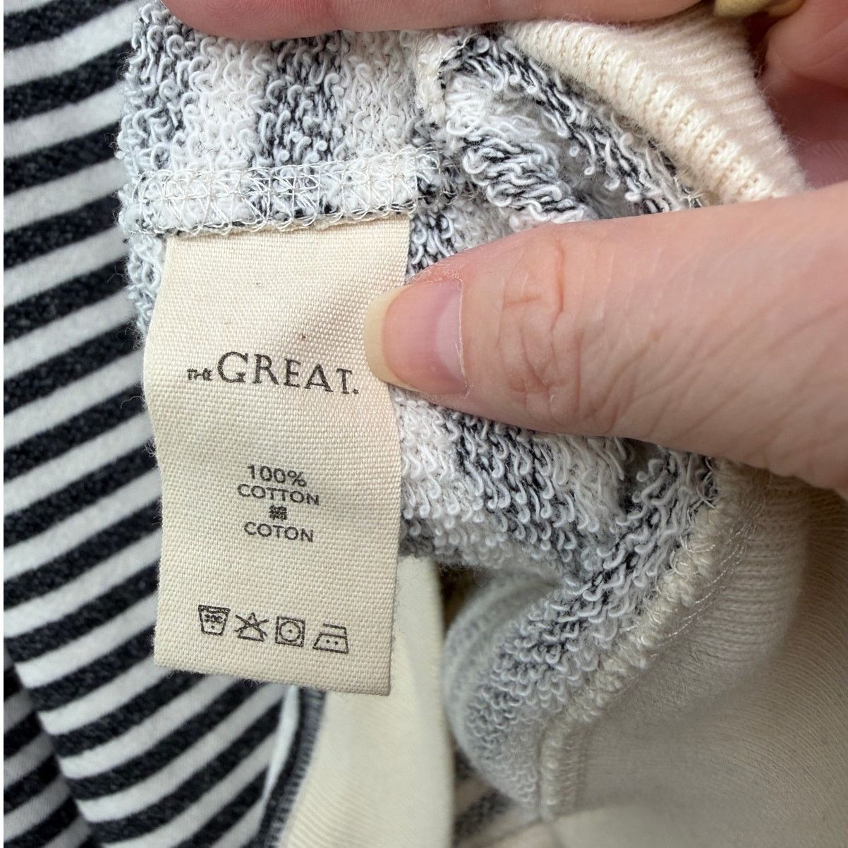 THE GREAT The Great. Black & Cream Striped Pleated Shoulder Sweatshirt Size S / US 4 / IT 40 - 10 Thumbnail