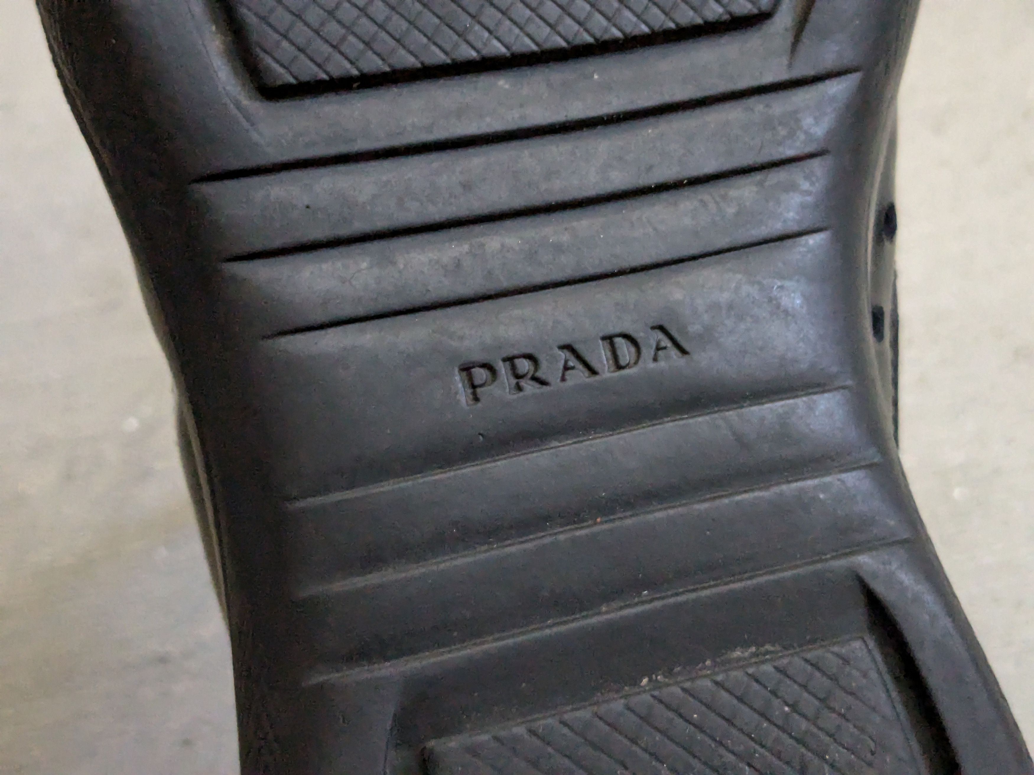 Prada Prada America's Cup Black Patent Leather Red 11.5 Low Tops Size US 11.5 / EU 44-45 - 18 Thumbnail