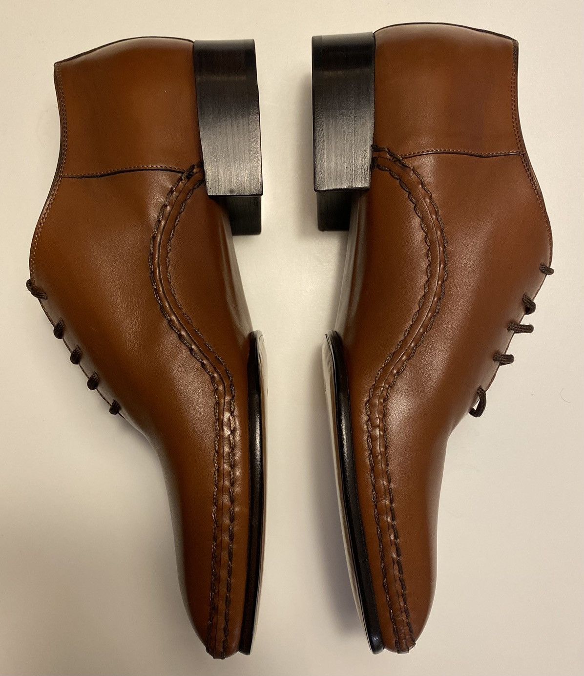 Lace up man shoes