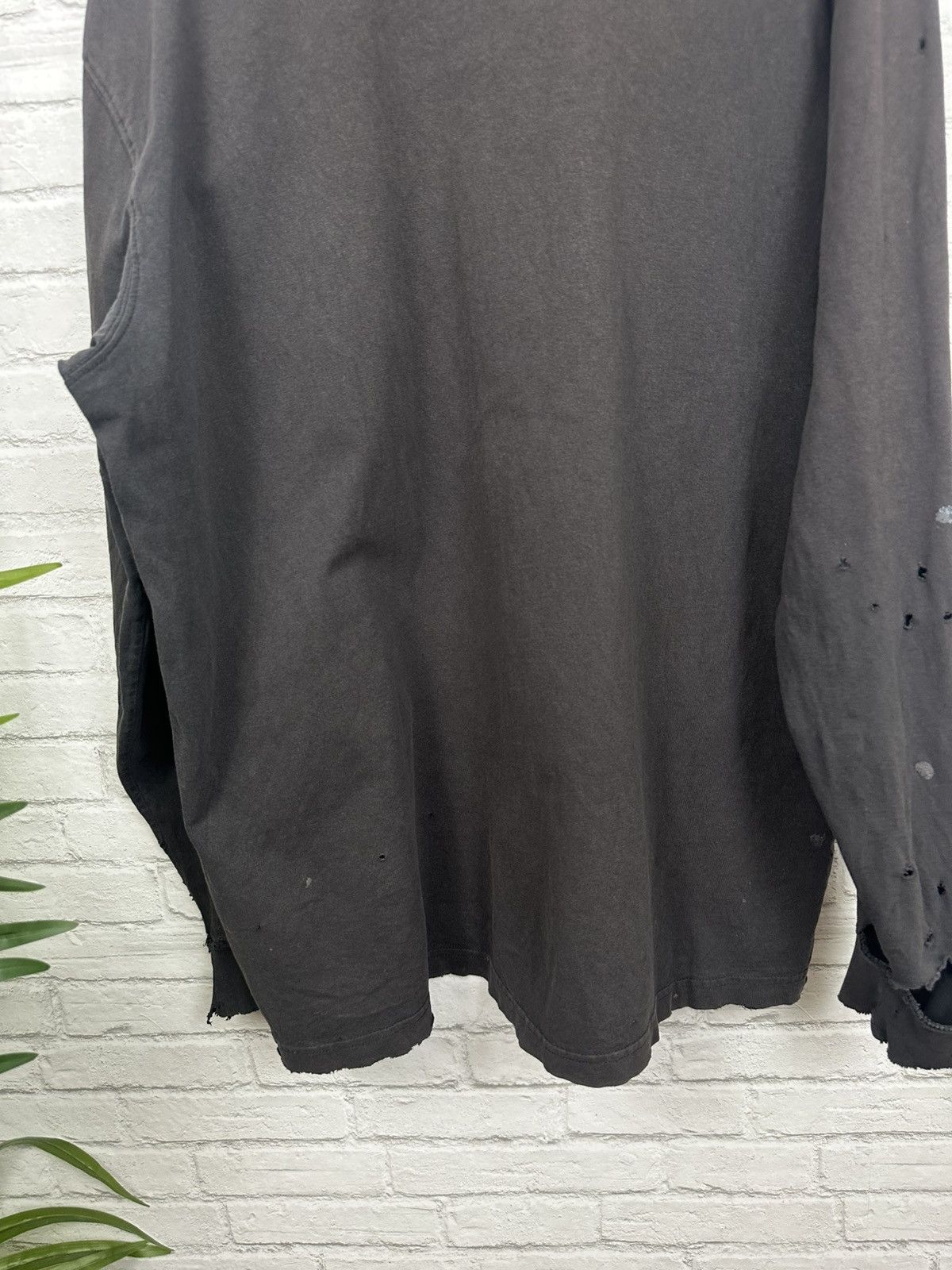 Carhartt (XL) THRASHED OUT FADED Carhartt Longsleeve Tee Size US XL / EU 56 / 4 - 17 Thumbnail