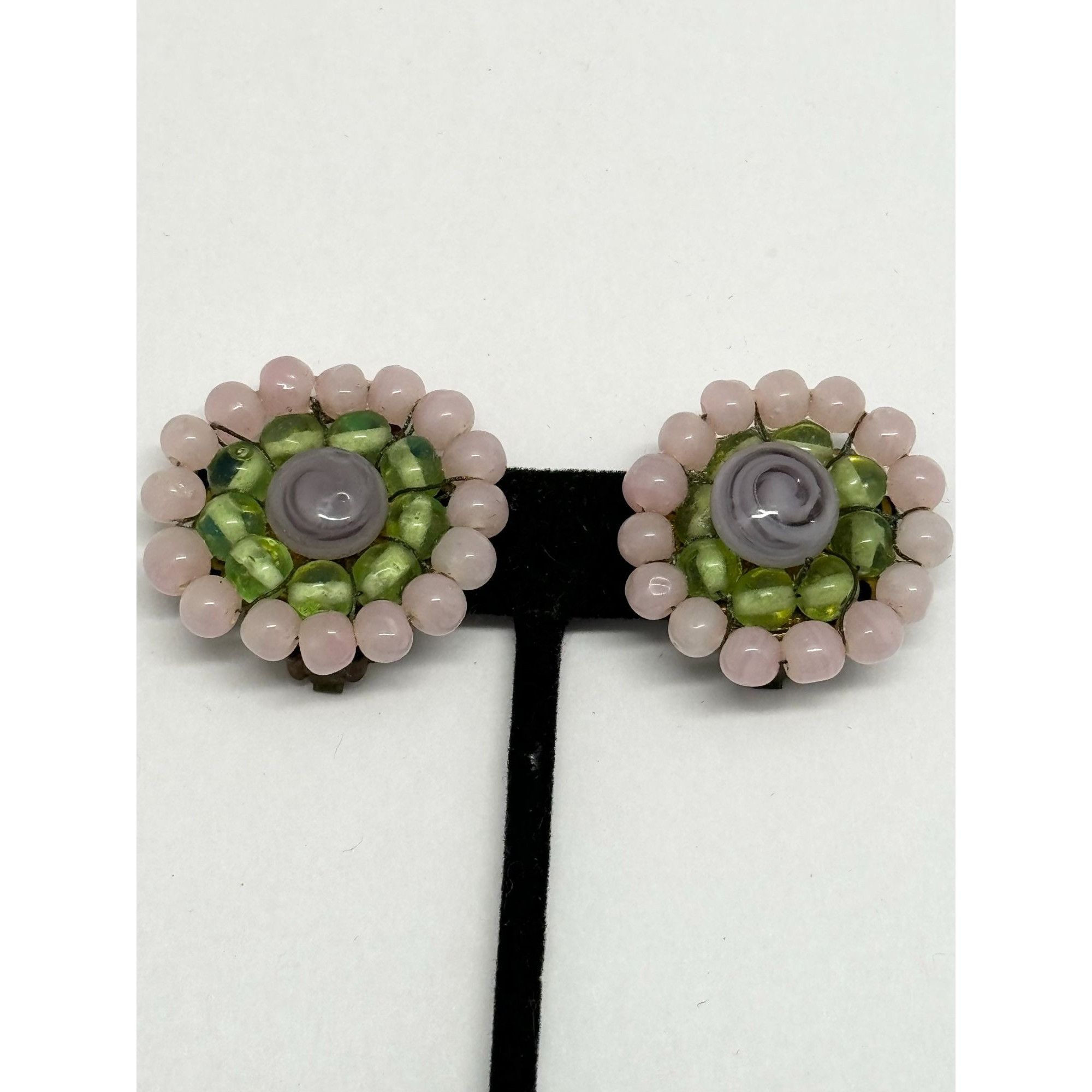 Vintage Vintage Japan pink glass flower circle earrings Size ONE SIZE - 3 Thumbnail
