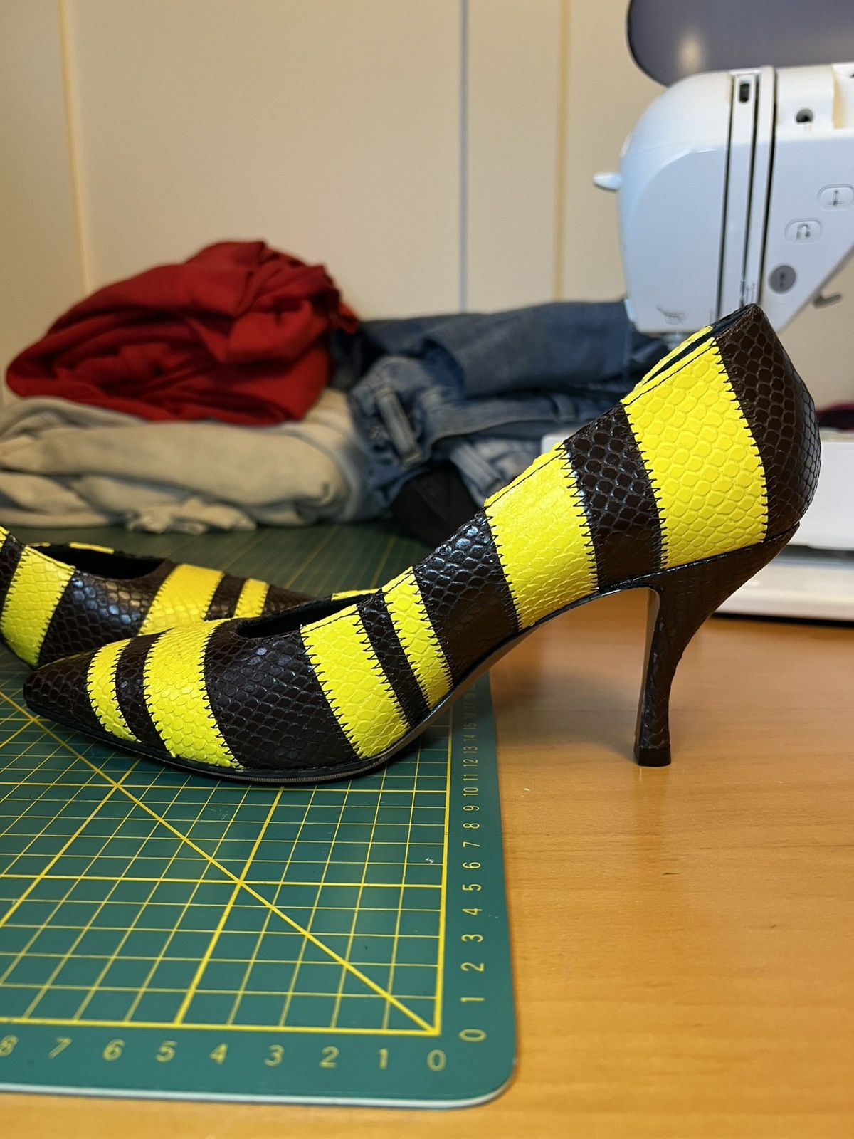 Dries Van Noten Dries Van Noten leather snakeskin scales high heel pumps Size US 7.5 / IT 37.5 - 14 Thumbnail