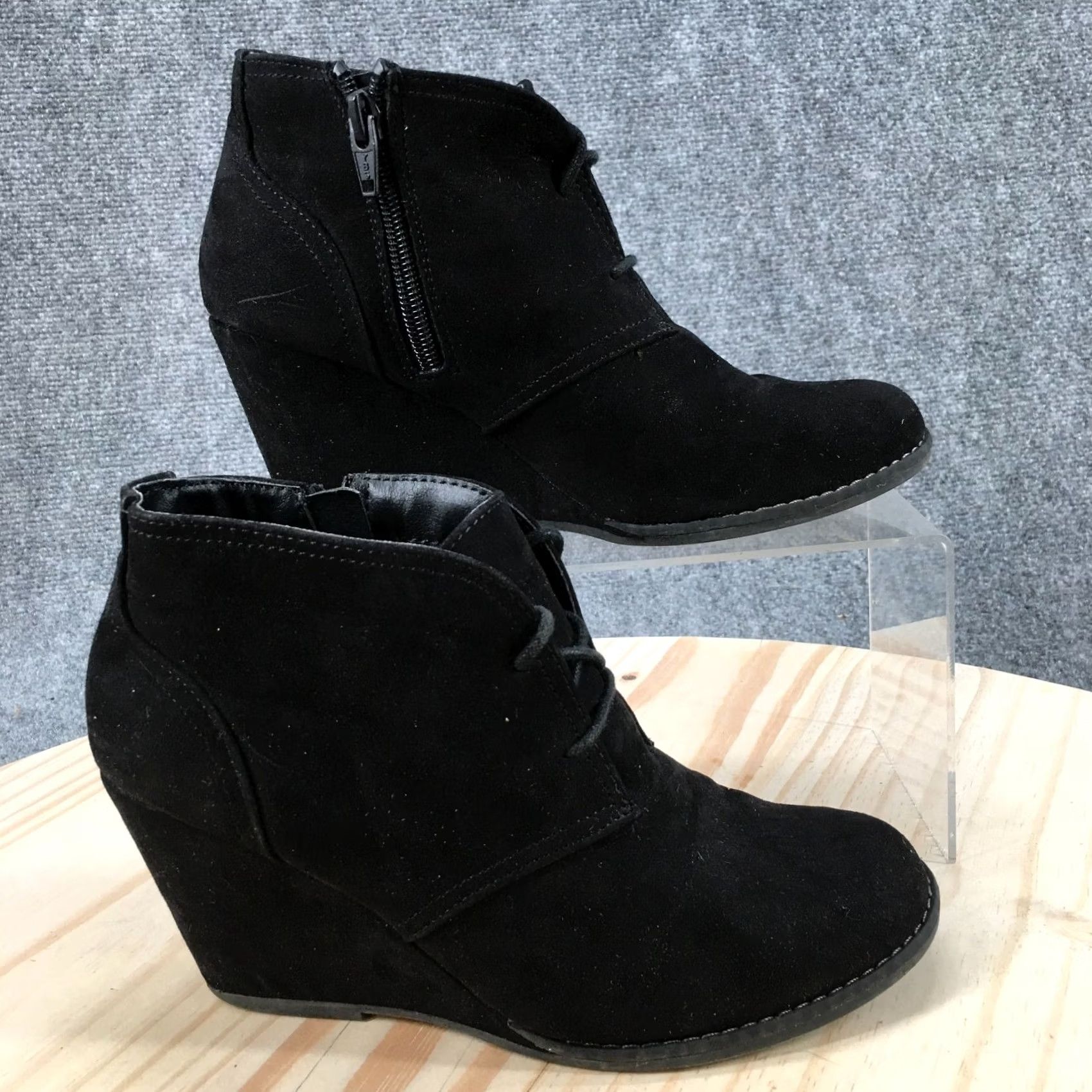 Vintage Universal Thread Boots Womens 6.5 W Wedge Booties Black Suede Lace Up Round Toe Size US 7 / IT 37 - 2 Thumbnail