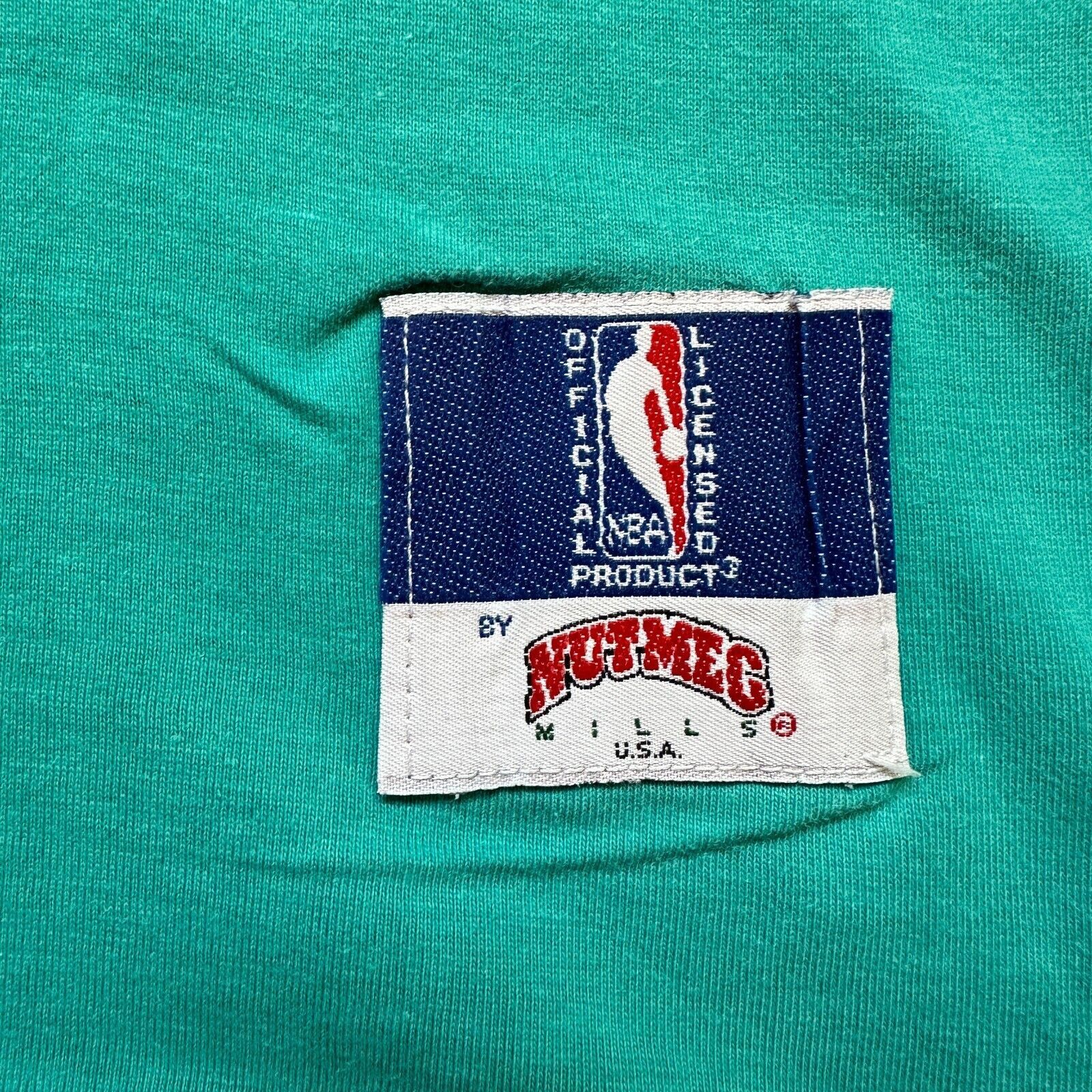 Nutmeg Vintage Charlotte Hornets T-Shirt size XL Size US XL / EU 56 / 4 - 4 Thumbnail