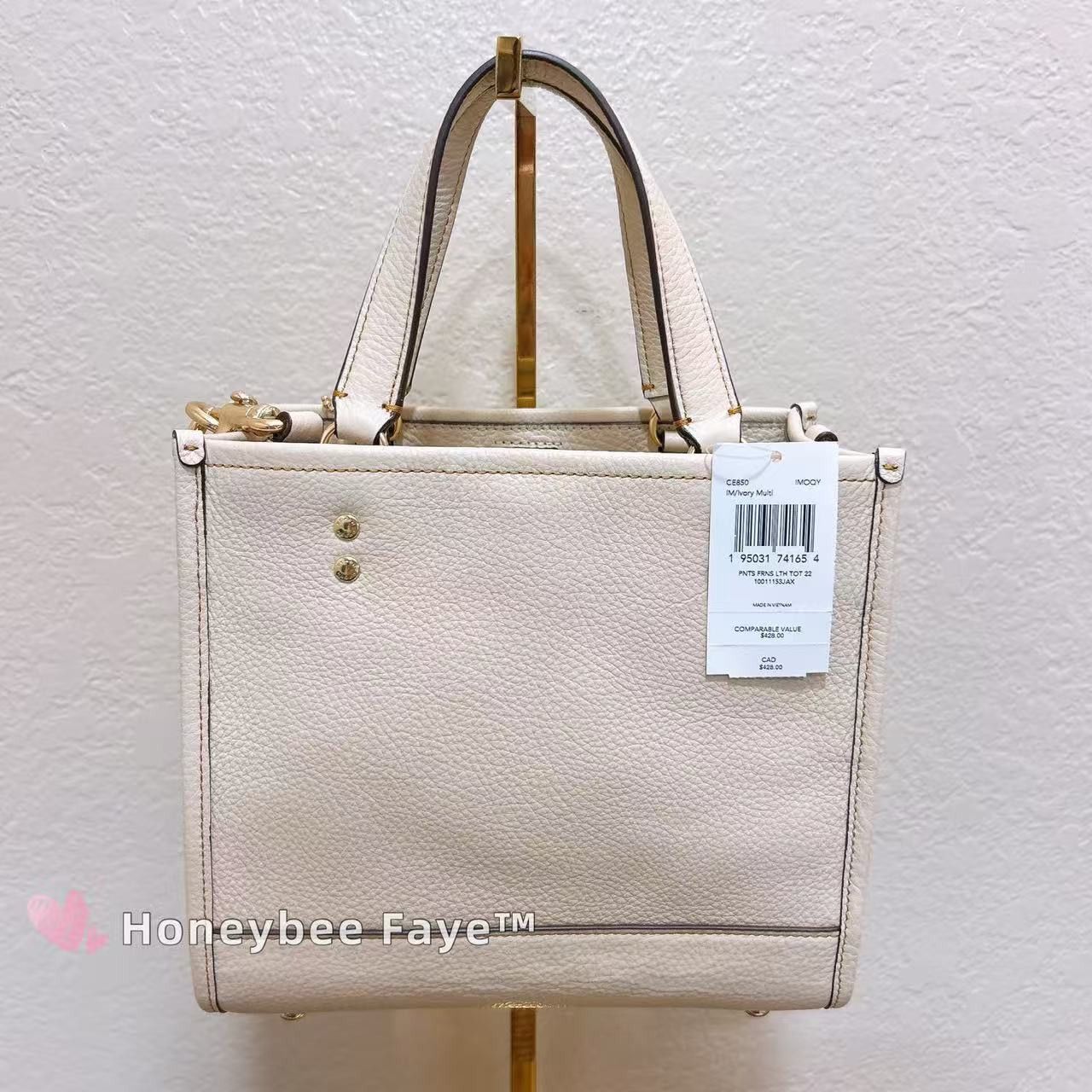 Coach Peanuts Dempsey Tote 22 With Snoopy And Friends Motif CE850 Size ONE SIZE - 2 Thumbnail