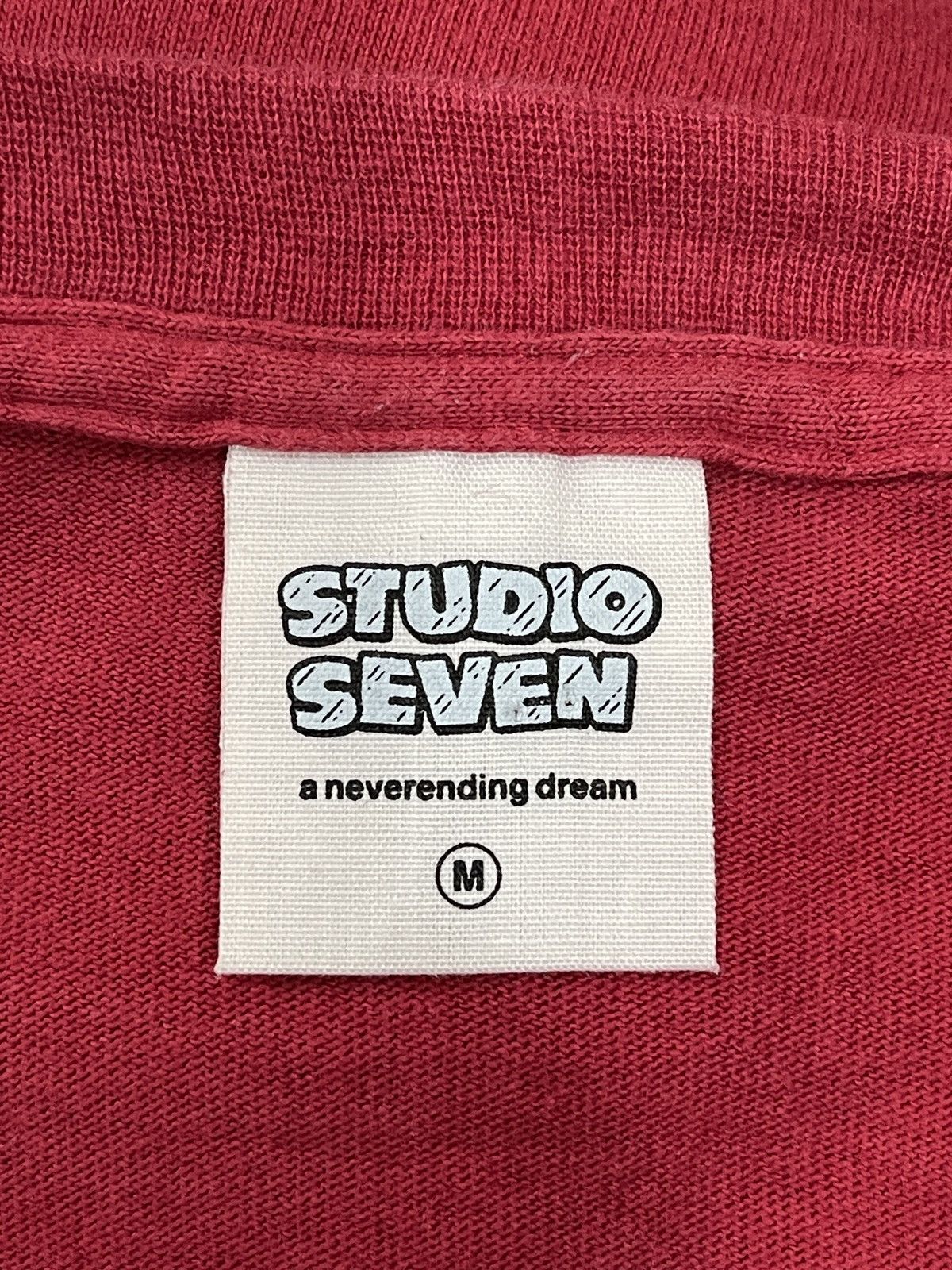 GU × Japanese Brand × Studio Seven StudioSeven x GU Collaboration Design T-Shirt Size S Size US S / EU 44-46 / 1 - 9 Thumbnail