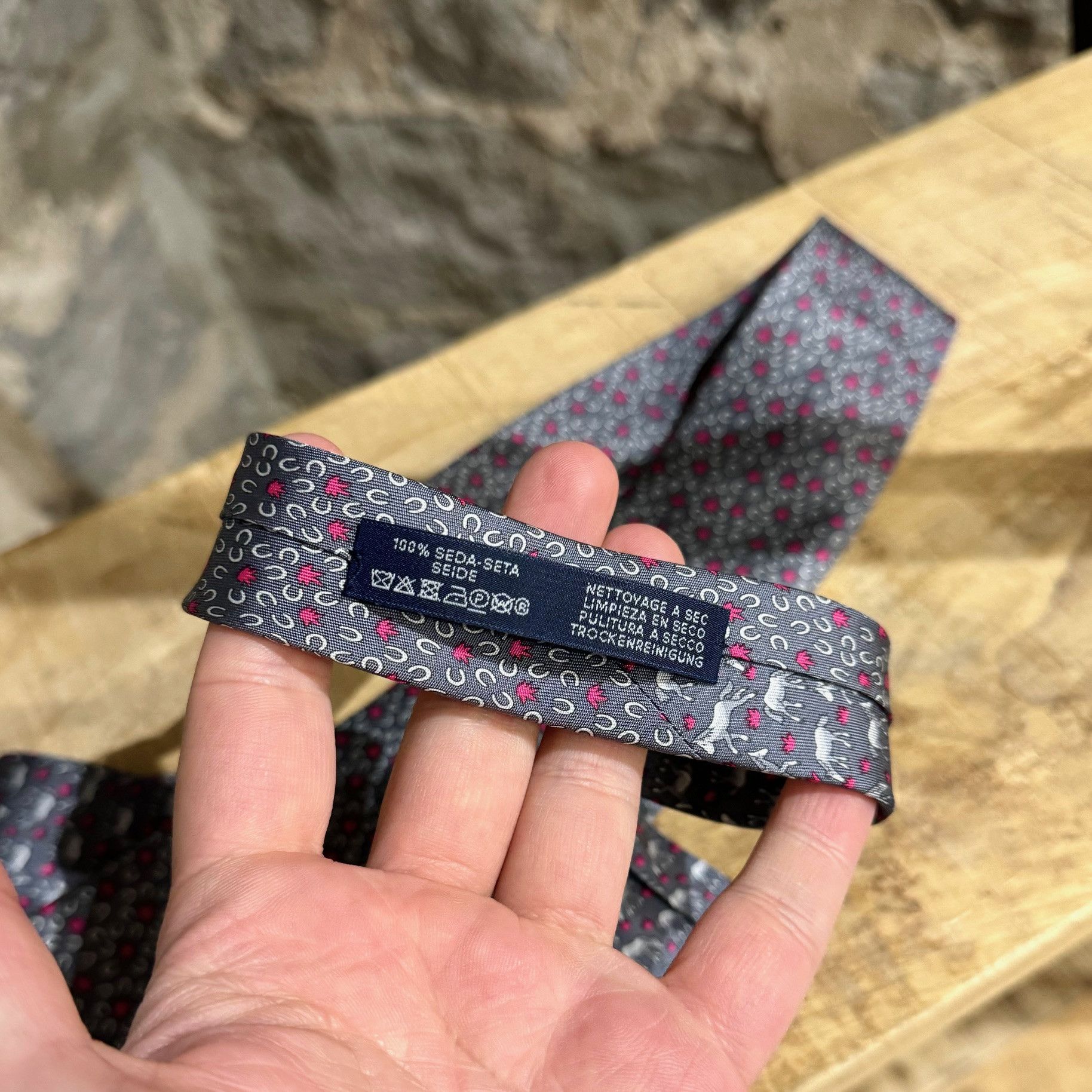Hermes Hermès Small Horseshoe Prints Grey Silk Tie Size ONE SIZE - 5 Thumbnail