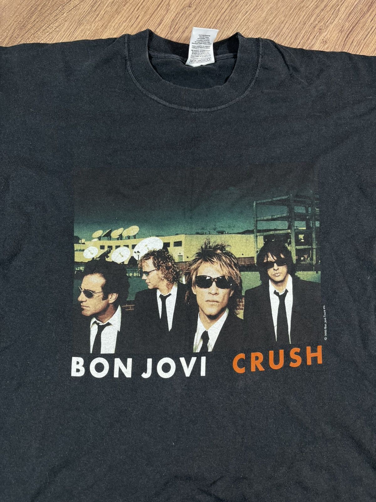 Band Tees Vintage 2000s Bon Jovi Crush Tour T Shirt Size US L / EU 52-54 / 3 - 2 Thumbnail