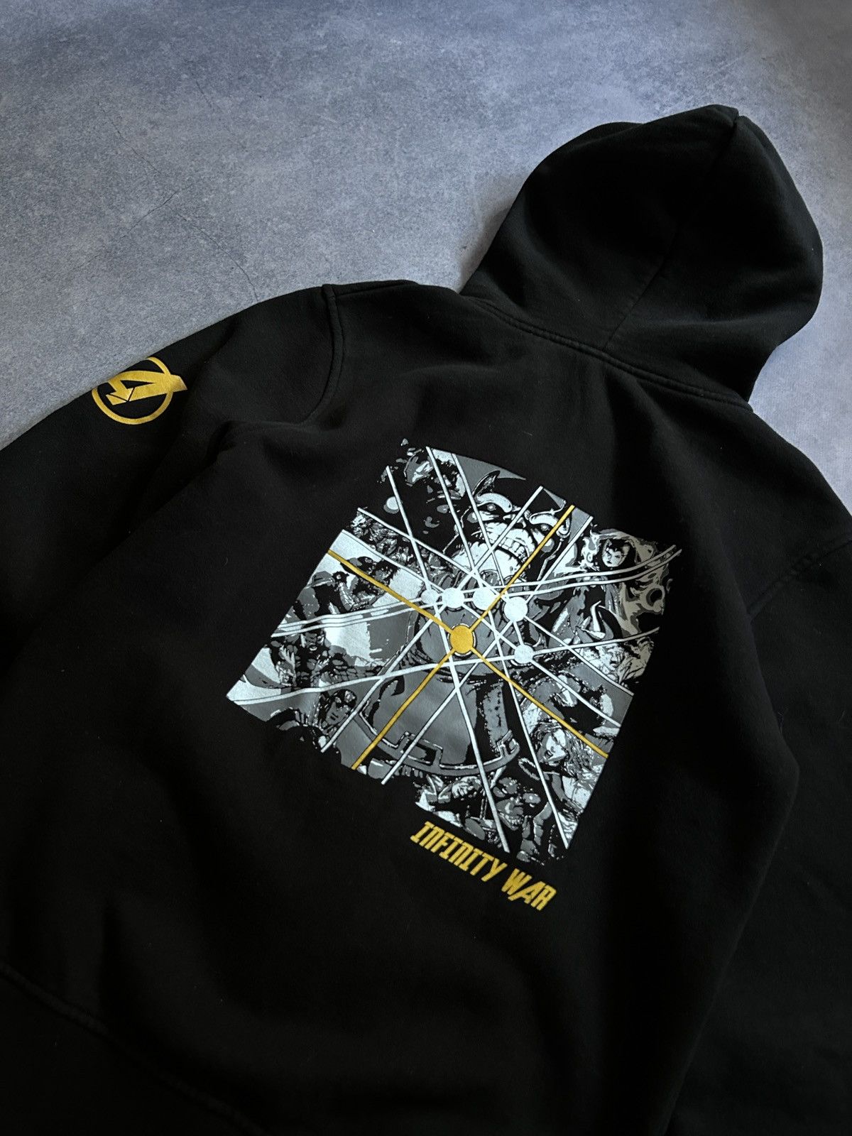 Marvel Comics Infinity War Big logo zip-hoodies mens marcel comics Size US M / EU 48-50 / 2 - 3 Thumbnail