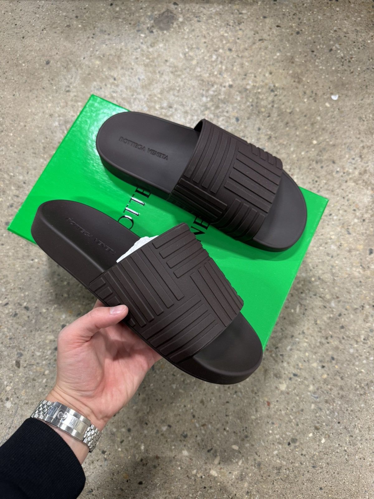 Bottega Veneta Bottega Veneta Embossed Rubber Slides NEW 550$ Size US 9 / EU 42 - 2 Thumbnail
