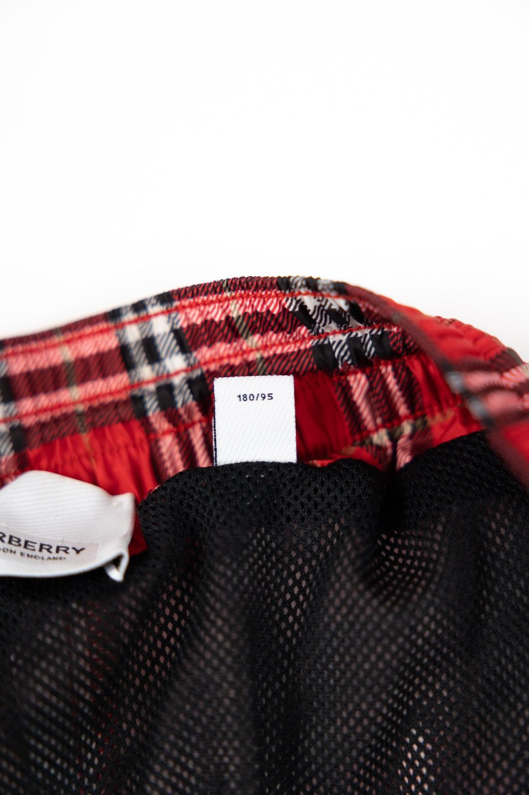Burberry Burberry Plaid Nylon Shorts Size US 32 / EU 48 - 5 Thumbnail