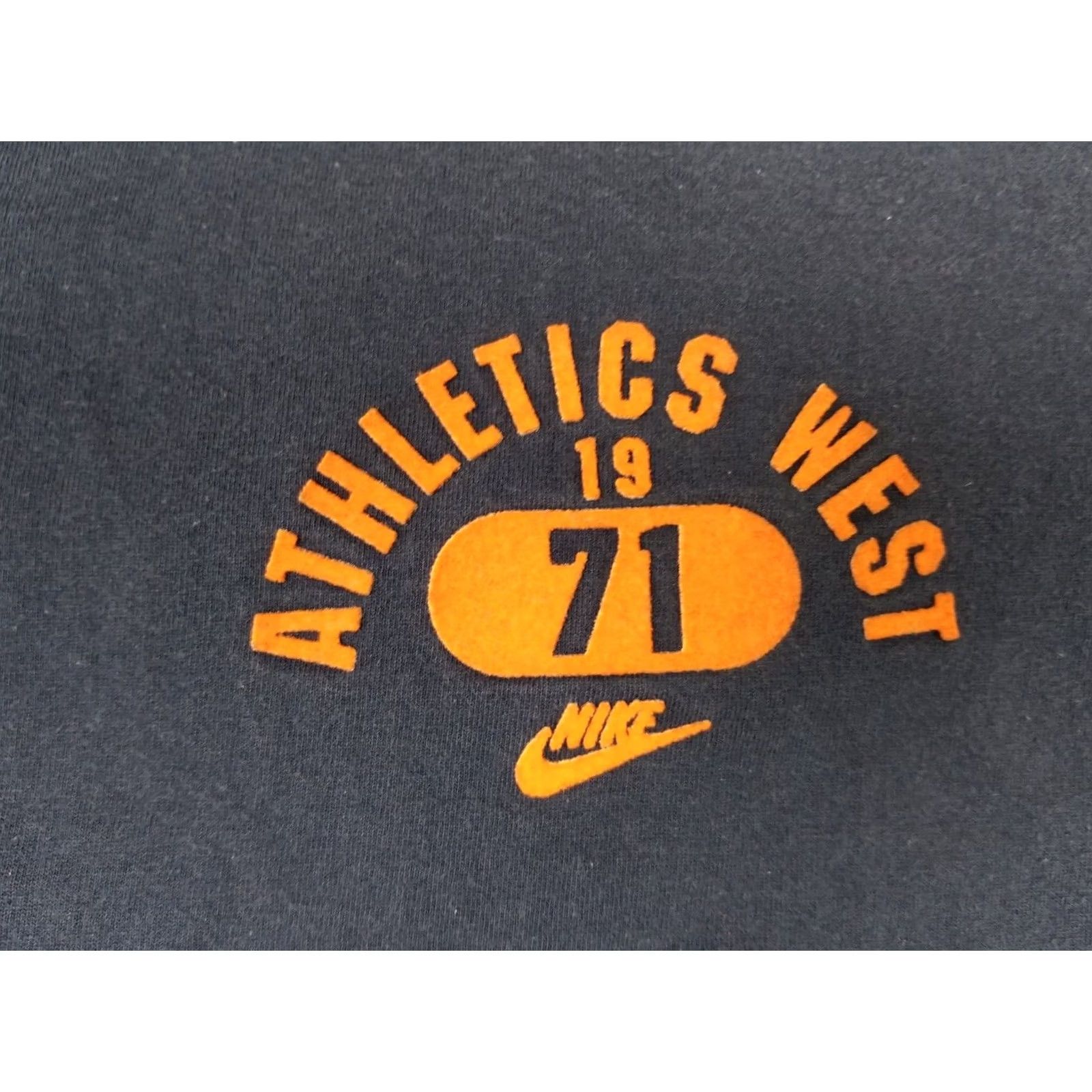 Nike VINTAGE NIKE ATHLETIC WEST 1971 NAVY T-SHIRT SZ LARGE Mens Size US L / EU 52-54 / 3 - 2 Thumbnail