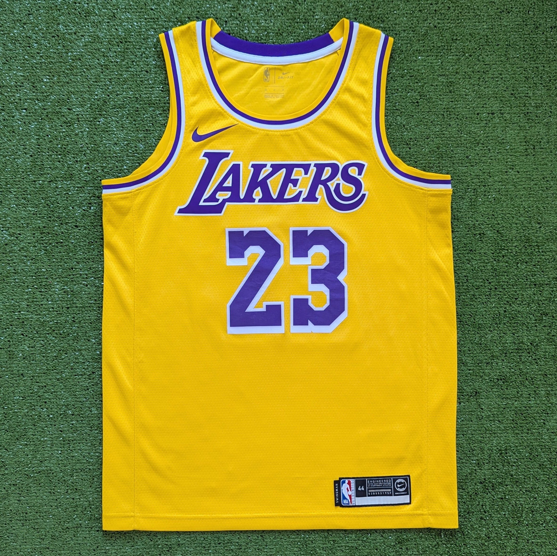 Nike NBA LOS ANGELES LAKERS BASKETBALL SHIRT JERSEY JAMES #23 Size US M / EU 48-50 / 2 - 2 Thumbnail