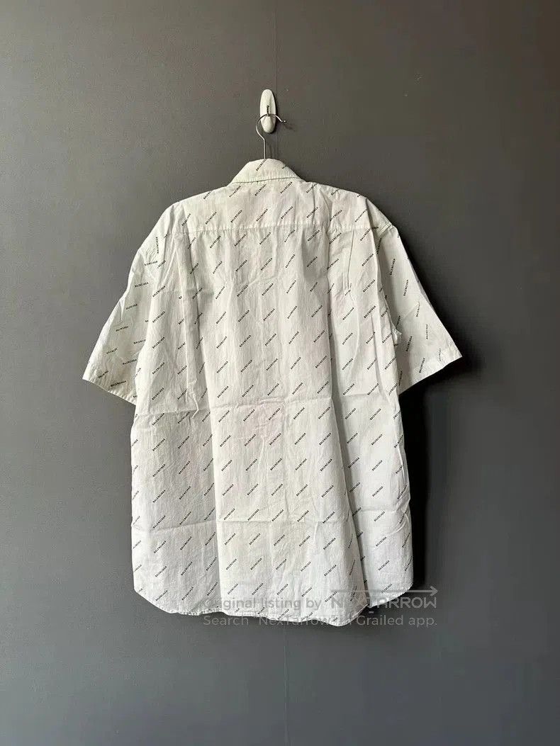 Balenciaga Balenciaga Short Sleeve Shirt. Size US S / EU 44-46 / 1 - 2 Thumbnail