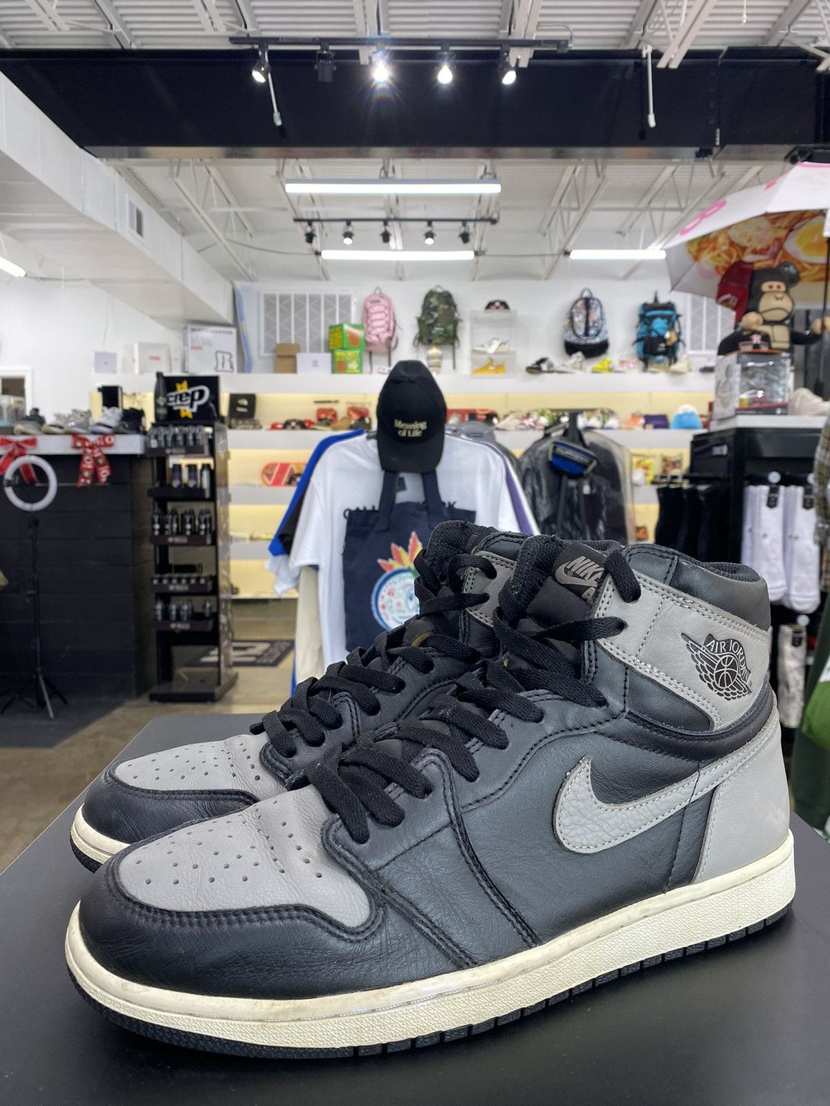 Jordan Brand × Nike Air Jordan 1 Shadow Sz. 10.5 (2018) Size US 10.5 / EU 43-44 - 1 Thumbnail