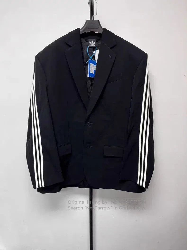 Balenciaga Balenciaga x Adidas FW22 Collar Blazer. Size US S / EU 44-46 / 1 - 1 Thumbnail