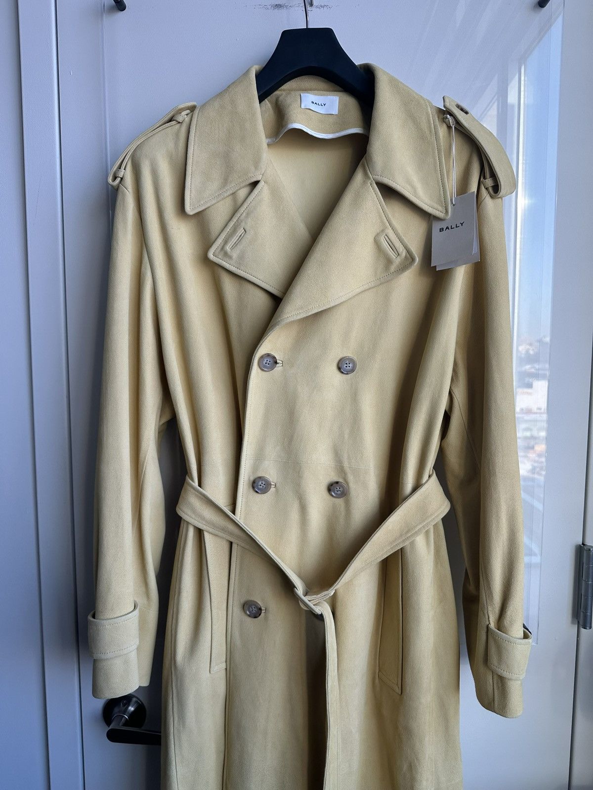 Bally Runway Yellow Suede Trench Coat Size US L / EU 52-54 / 3 - 3 Thumbnail