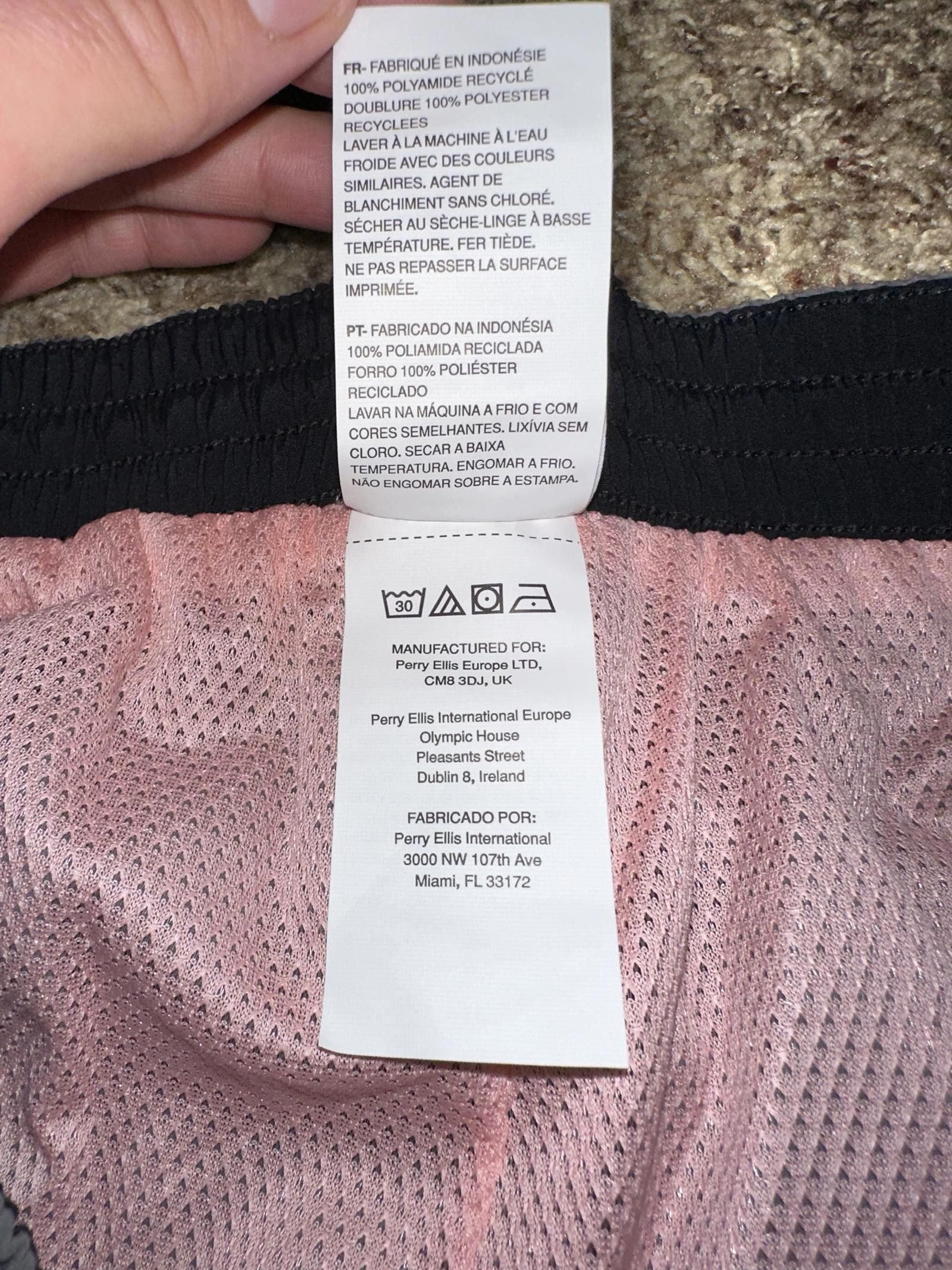 Nike Nike JDI Stack Icon Logo 7" Volley Swim Shorts Size US 32 / EU 48 - 7 Thumbnail