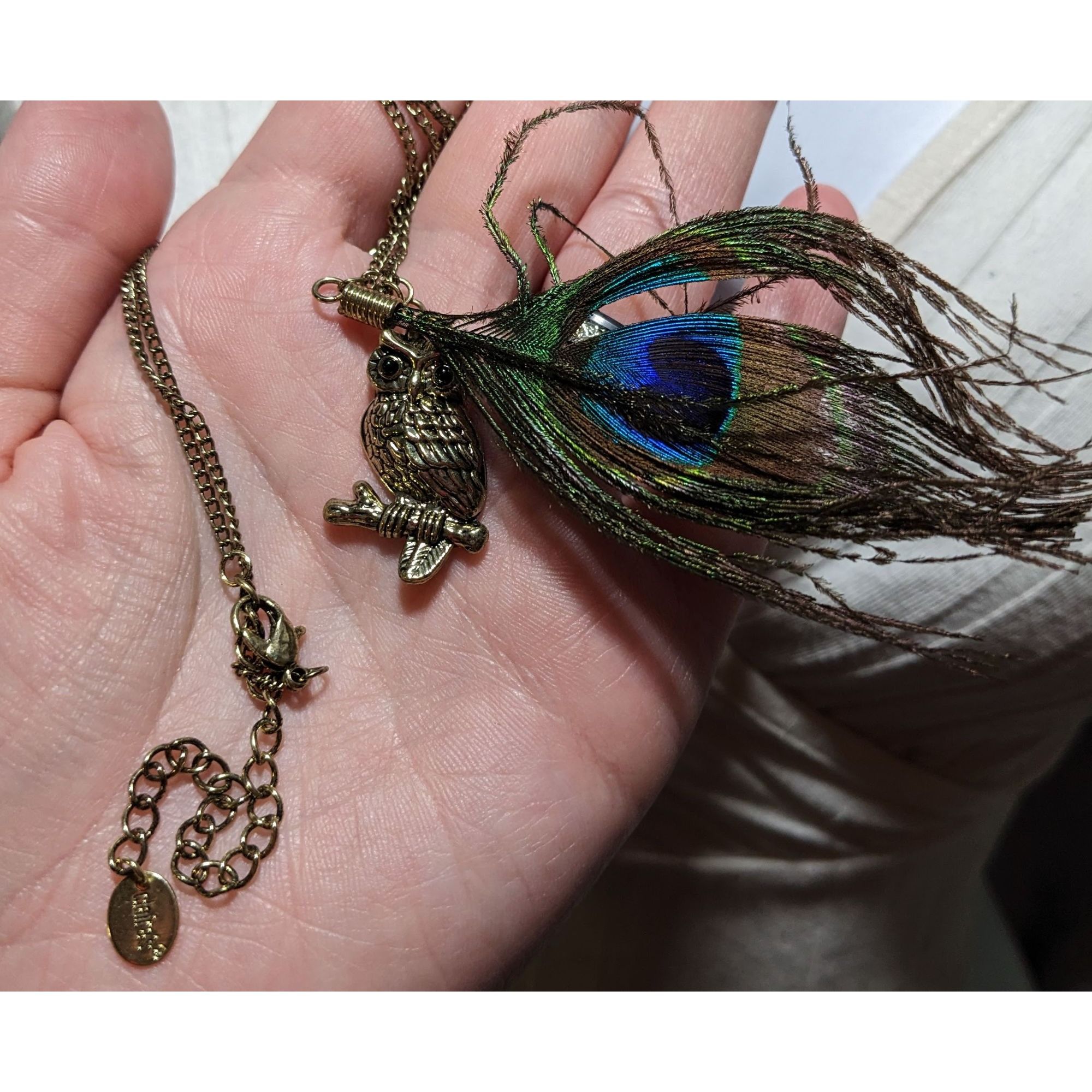 Other Peacock Feather Owl Charm Necklace Size ONE SIZE - 11 Thumbnail