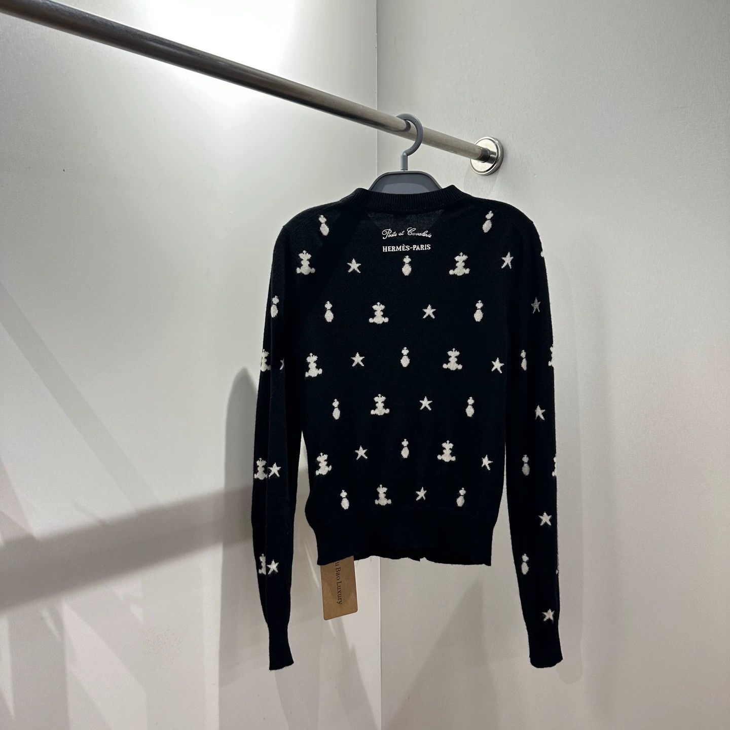 Hermes Hermes apr620 all-over embroidered cashmere sweater 36 Size XS / US 0-2 / IT 36-38 - 2 Thumbnail