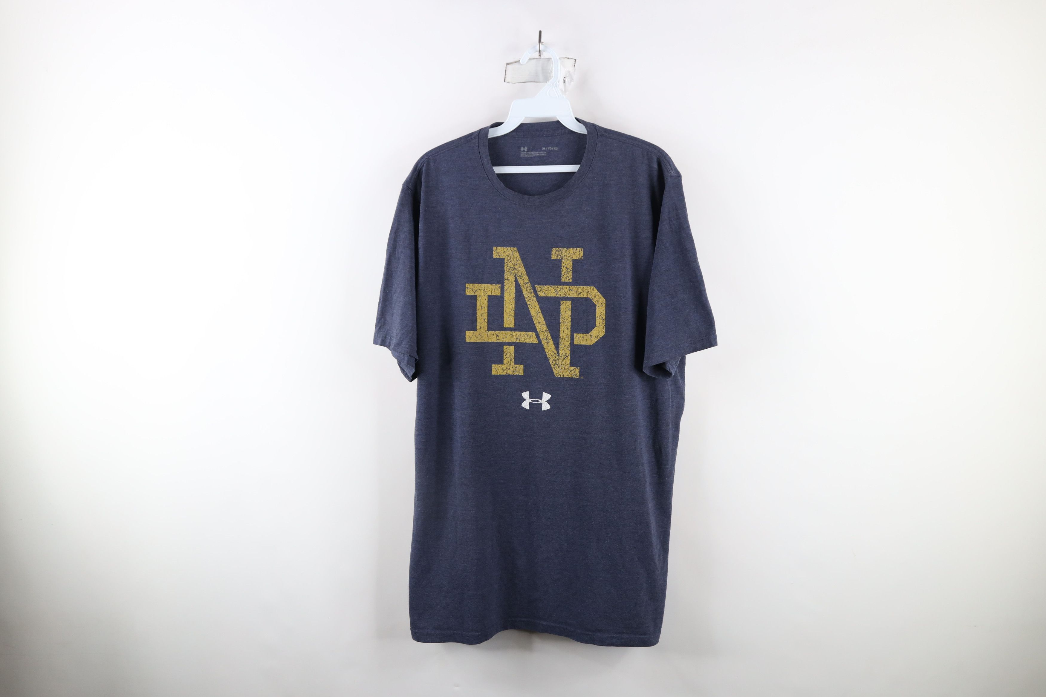 Under Armour × Vintage Under Armour Notre Dame University Football T-Shirt Blue Size US XL / EU 56 / 4 - 1 Thumbnail