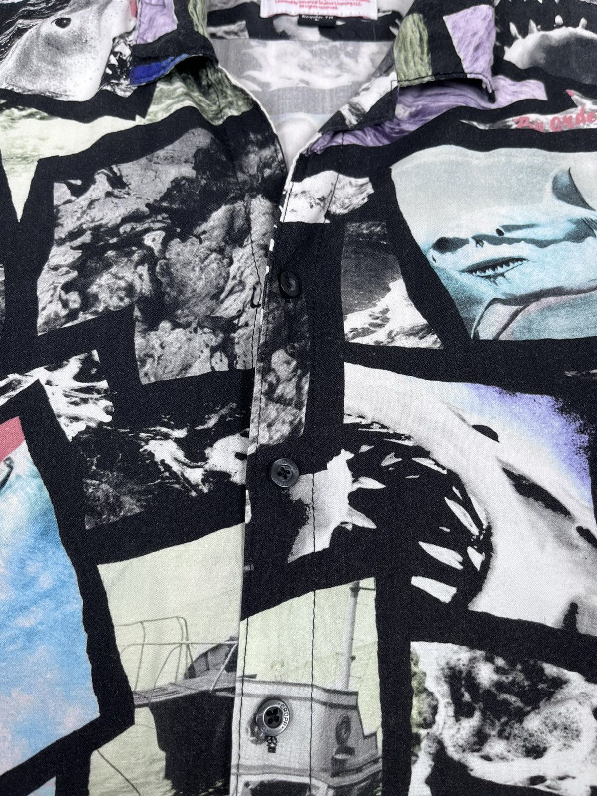 Japanese Brand JAWS Hawaiian Shirt Full Logo Y2K Movie Size US L / EU 52-54 / 3 - 6 Thumbnail