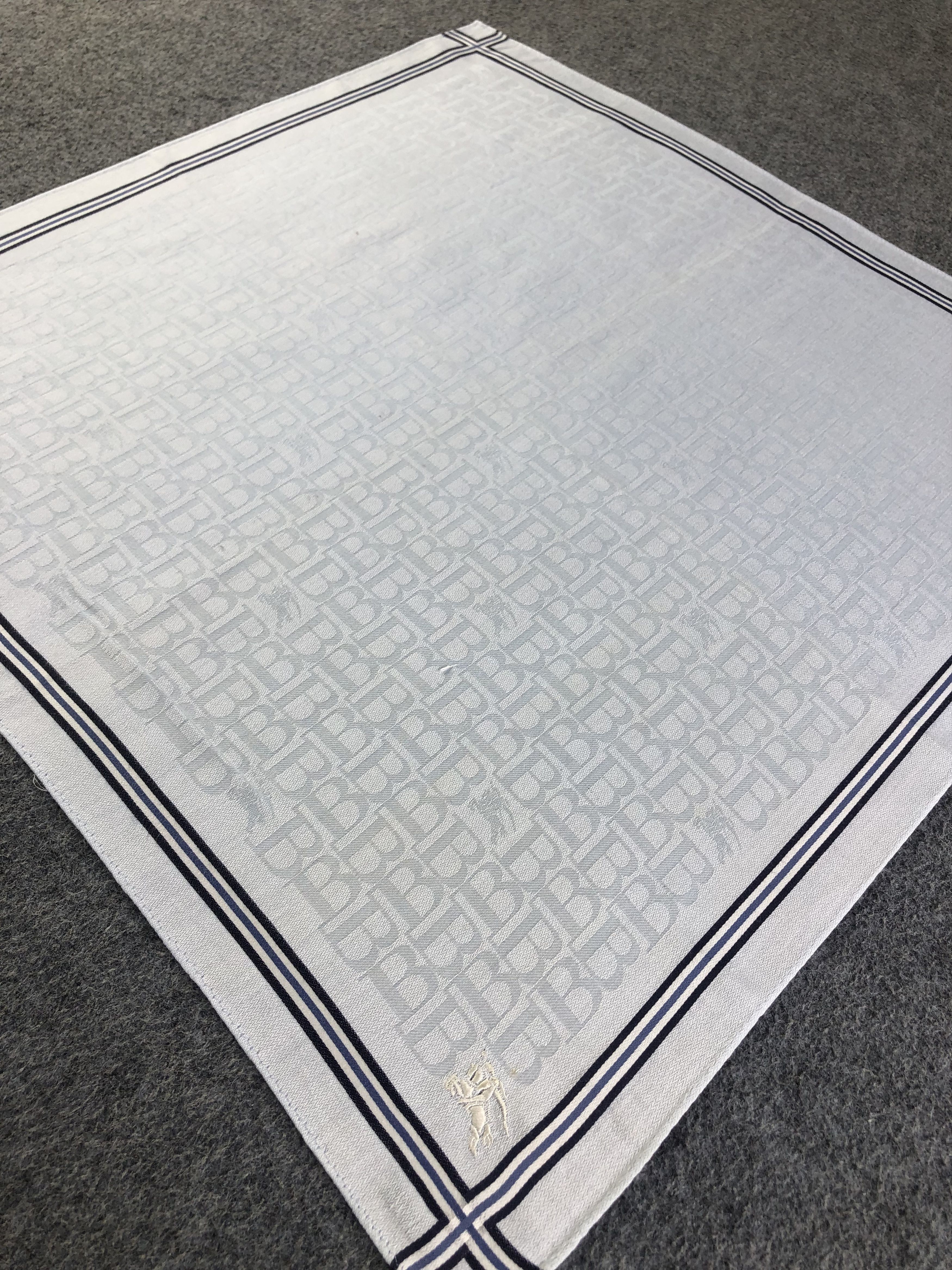 Burberry Burberry Handkerchief / Bandana / Neckerchief C330 Size ONE SIZE - 4 Thumbnail