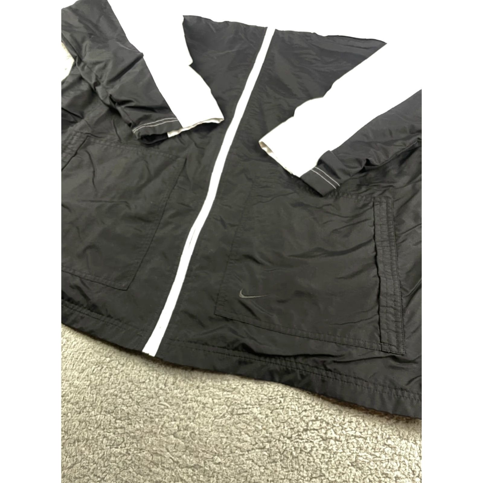 Nike VINTAGE Nike Jacket Mens L Black White Full Zip 90s Swoosh Nike Air Tracksuit Full Zip Jacket Size 42R - 4 Thumbnail