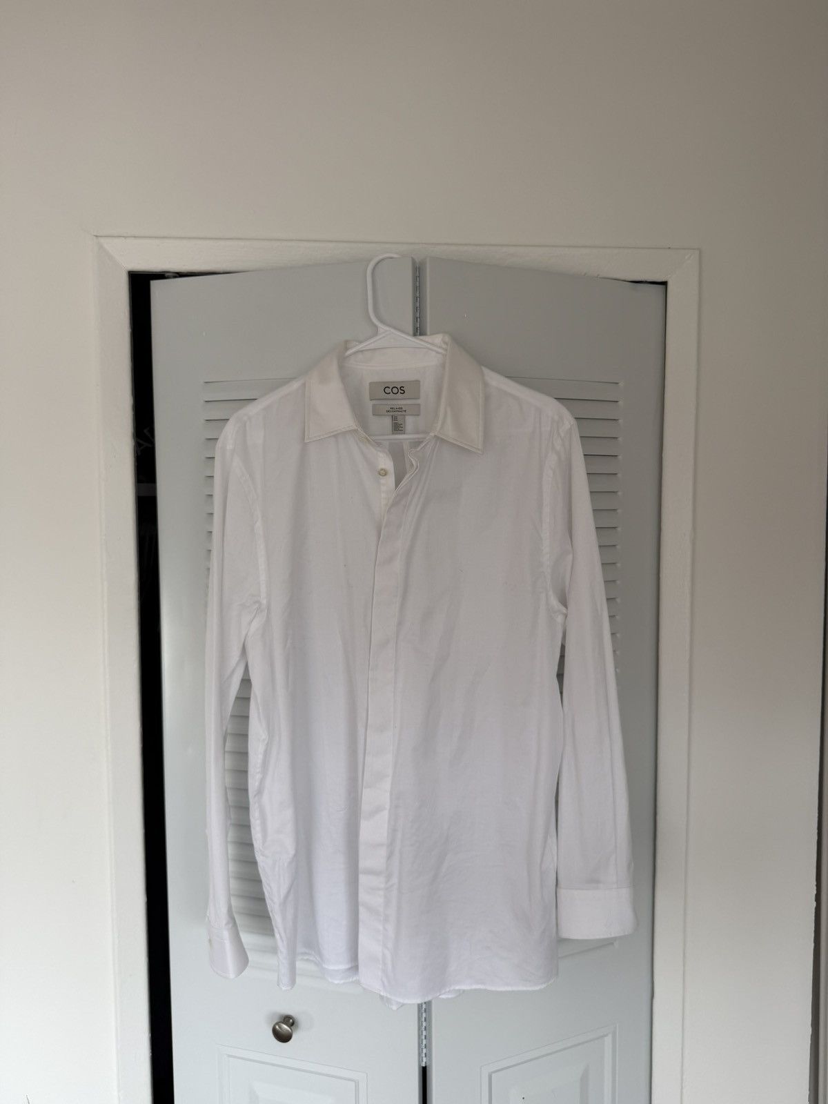 Cos COS White Relaxed Fit Button Up Shirt Size US M / EU 48-50 / 2 - 1 Thumbnail