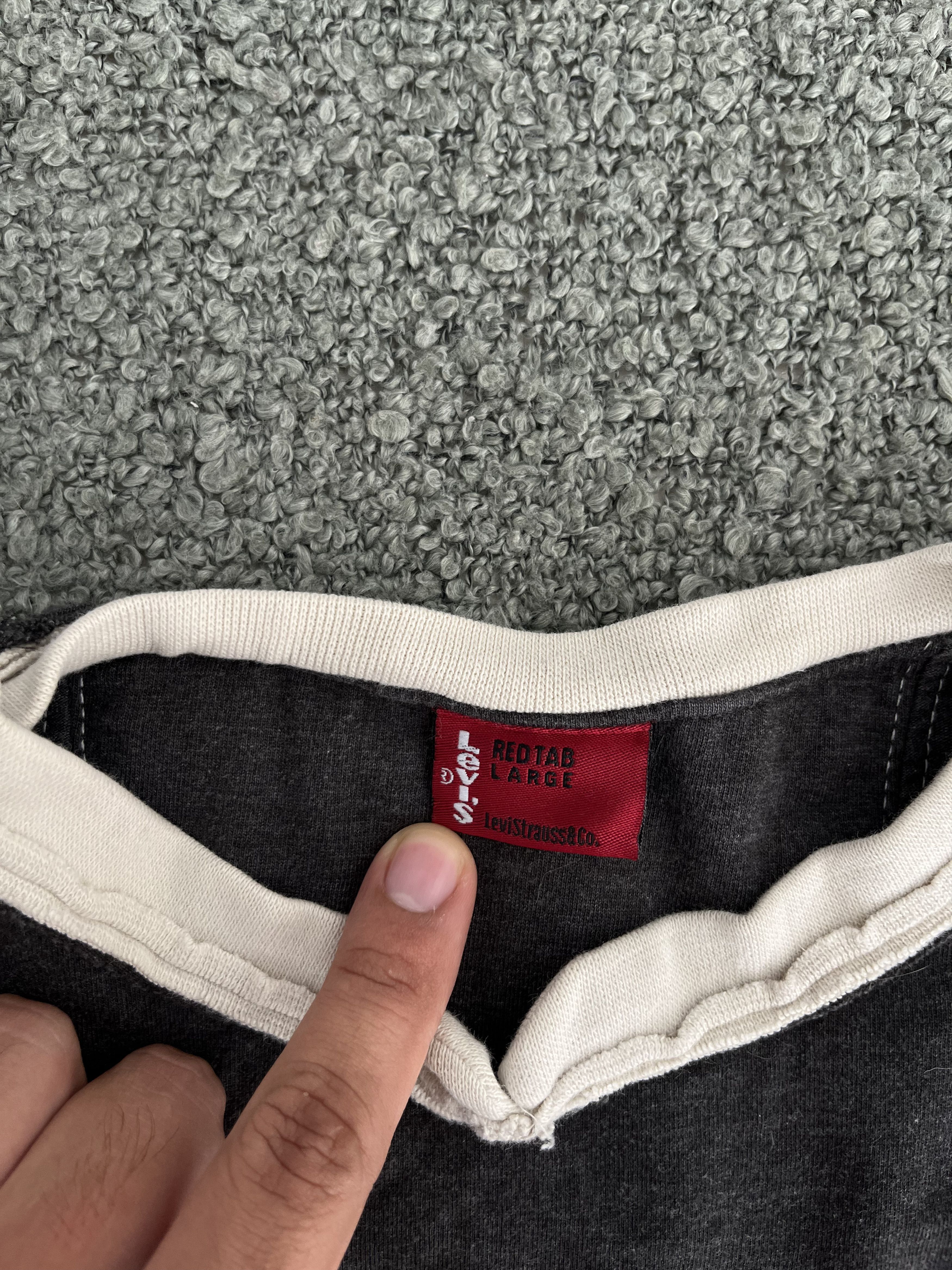 Levi's Vintage Clothing Vintage Y2K Levi’s Red Tab Black Ringer Graphic Tee Size US L / EU 52-54 / 3 - 4 Thumbnail
