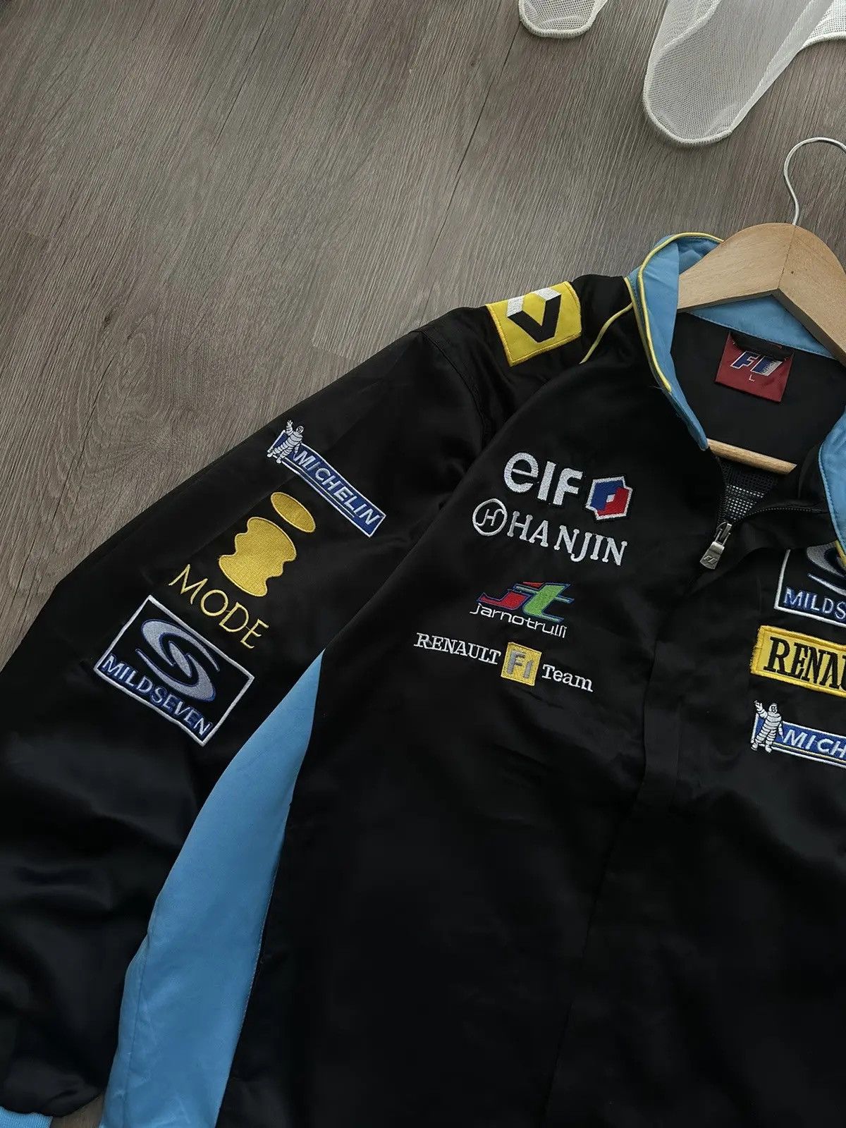 Formula 1 × Vintage Vintage Renault F1Team Racing Mild Seven Formula Uno Jacket Size US L / EU 52-54 / 3 - 17 Thumbnail