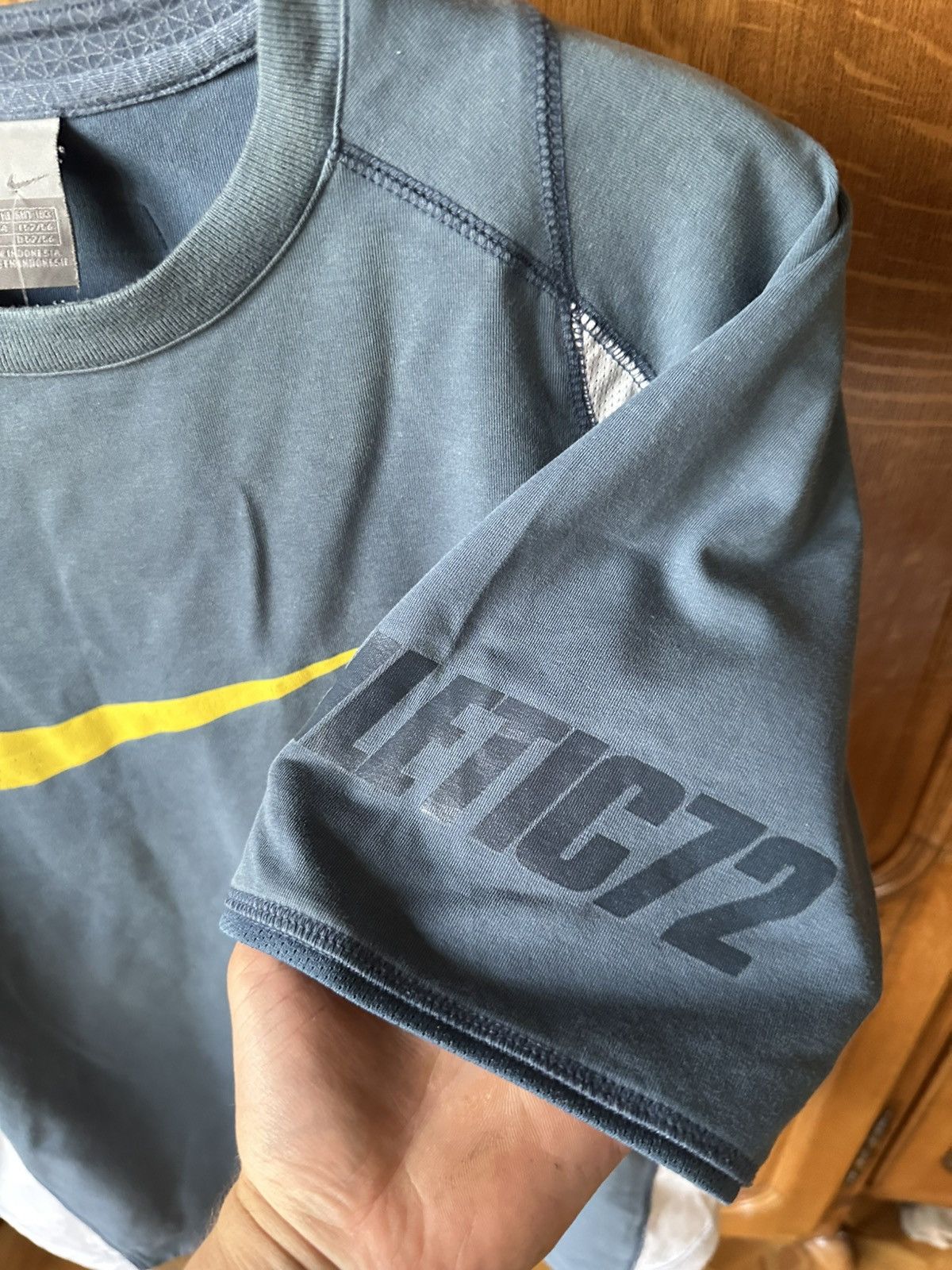 Nike × Vintage Vintage Nike t shirt spellout Size US L / EU 52-54 / 3 - 4 Thumbnail