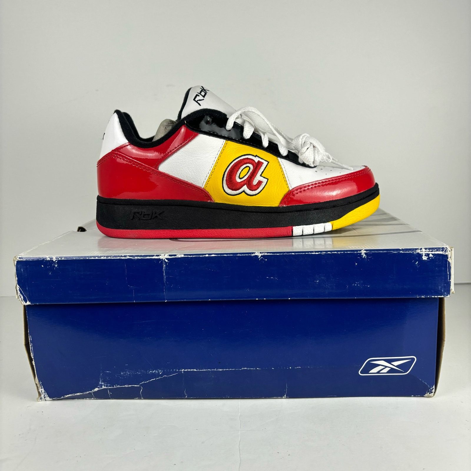 Reebok Reebok MLB Clubhouse Exclusive mens size 6.5/ womens size 8 Size US 8 / IT 38 - 1 Thumbnail