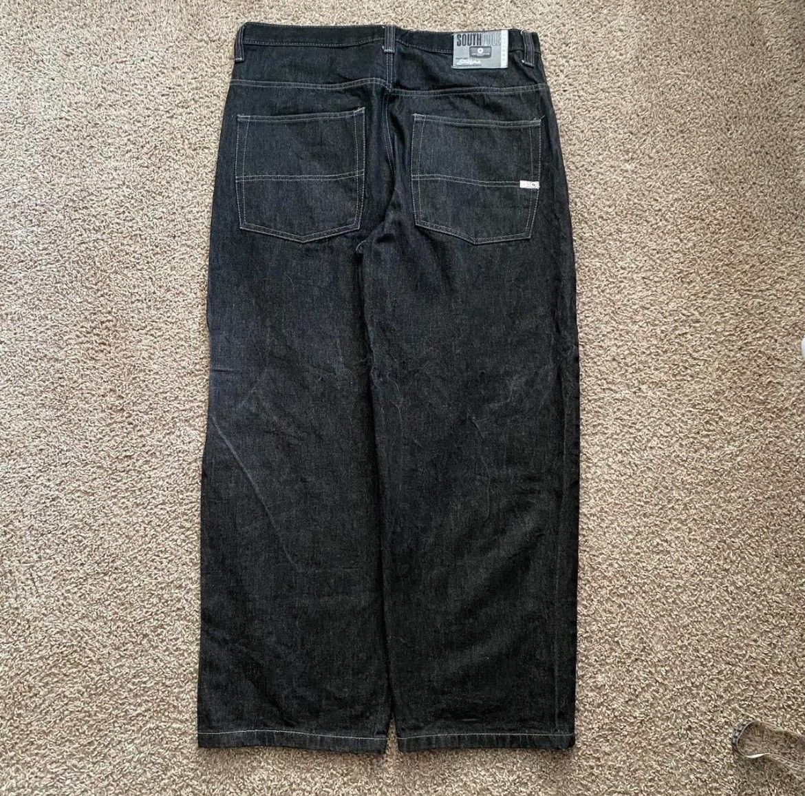 Southpole Cashapp only, trying to sell and buy more stuff Size US 38 / EU 54 - 2 Thumbnail