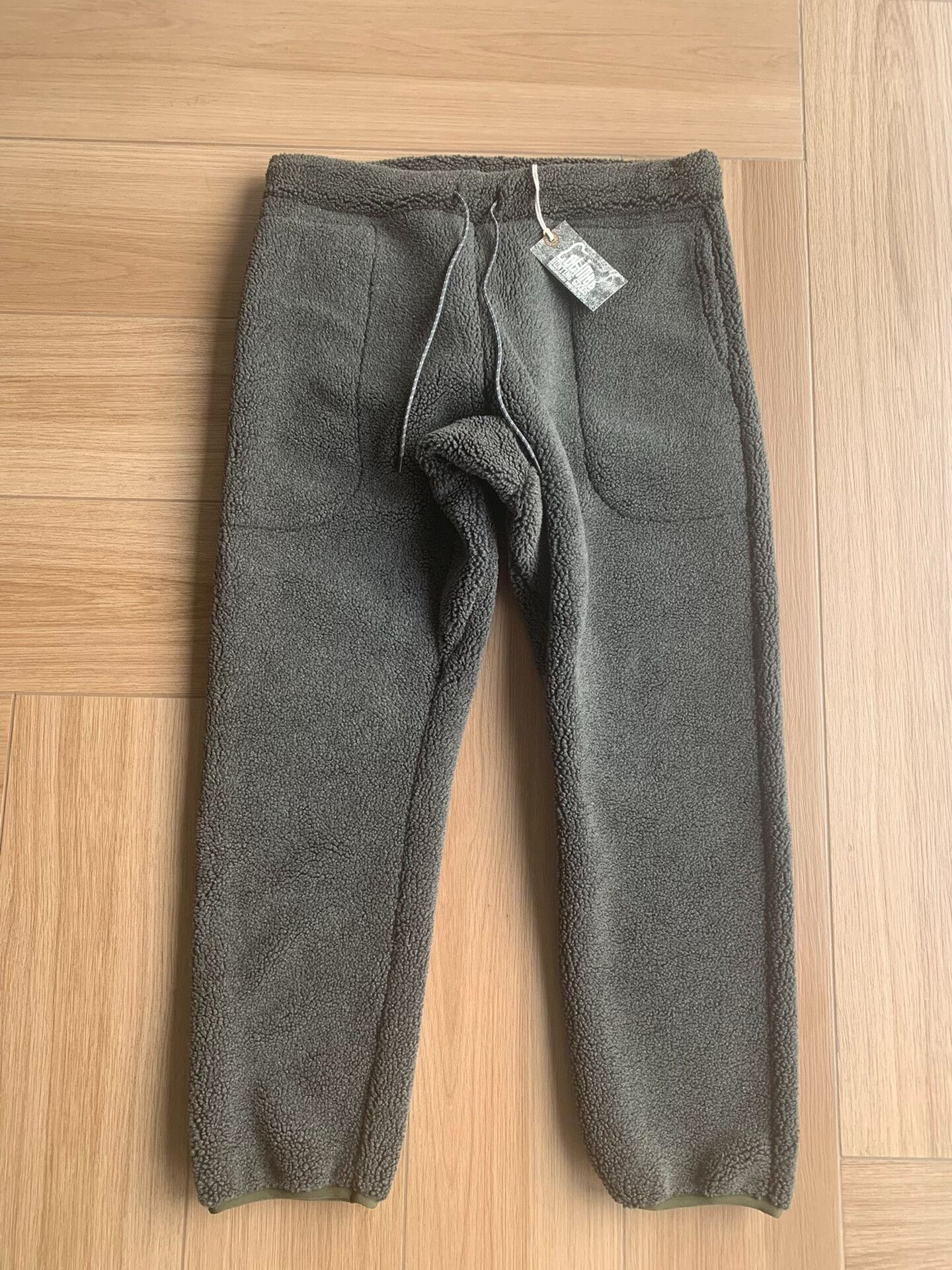 thick fleece-lined sweatpants for cold weather