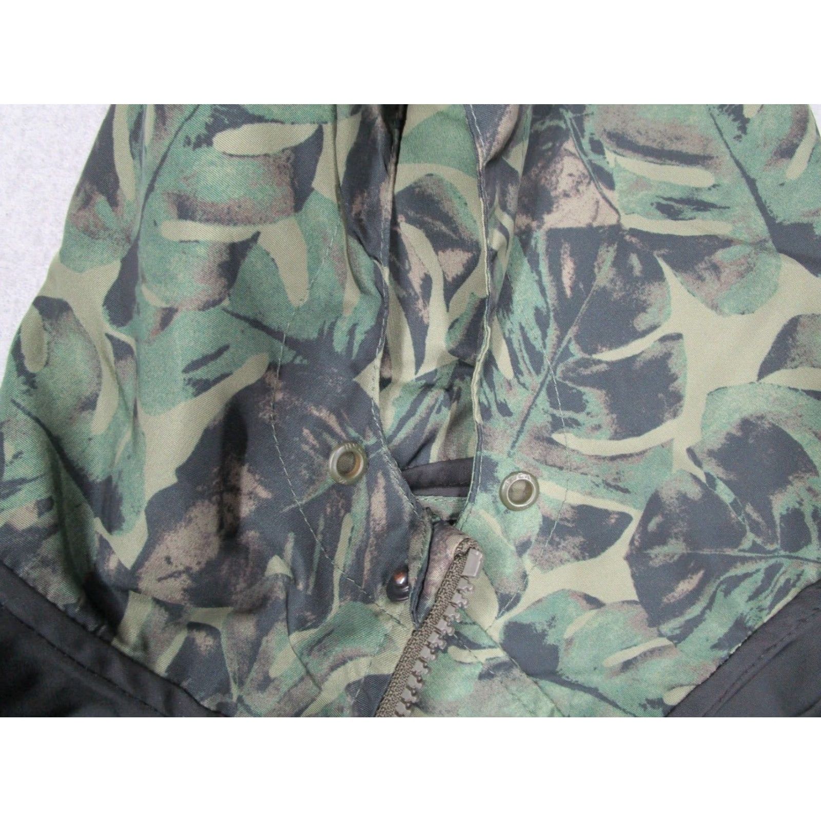 RVCA RVCA Jacket Mens Medium Green Camo 1/4 Zip Windbreaker Pullover Anorak Skate Size US M / EU 48-50 / 2 - 6 Thumbnail